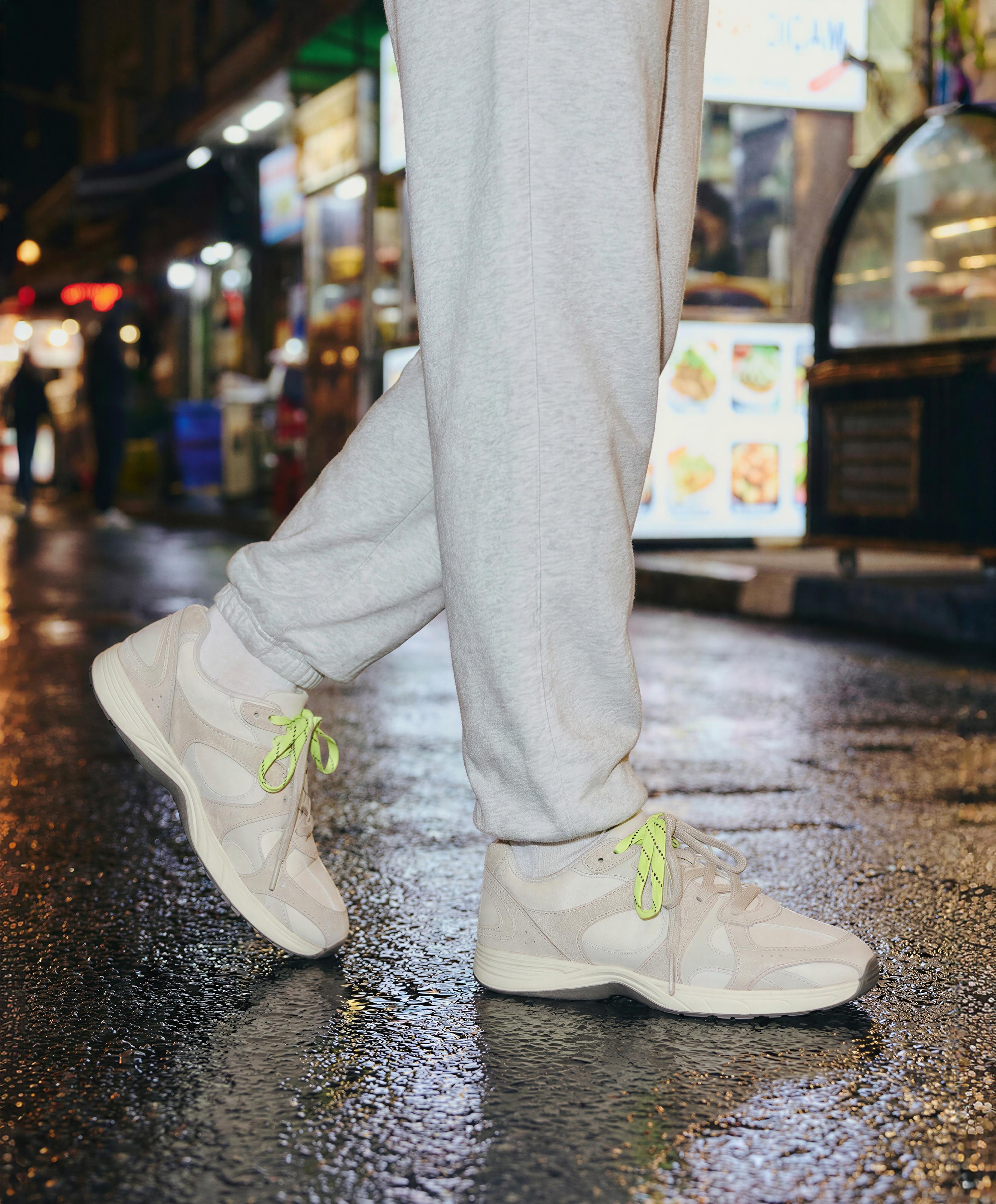 Low-profile running trainers — MINK