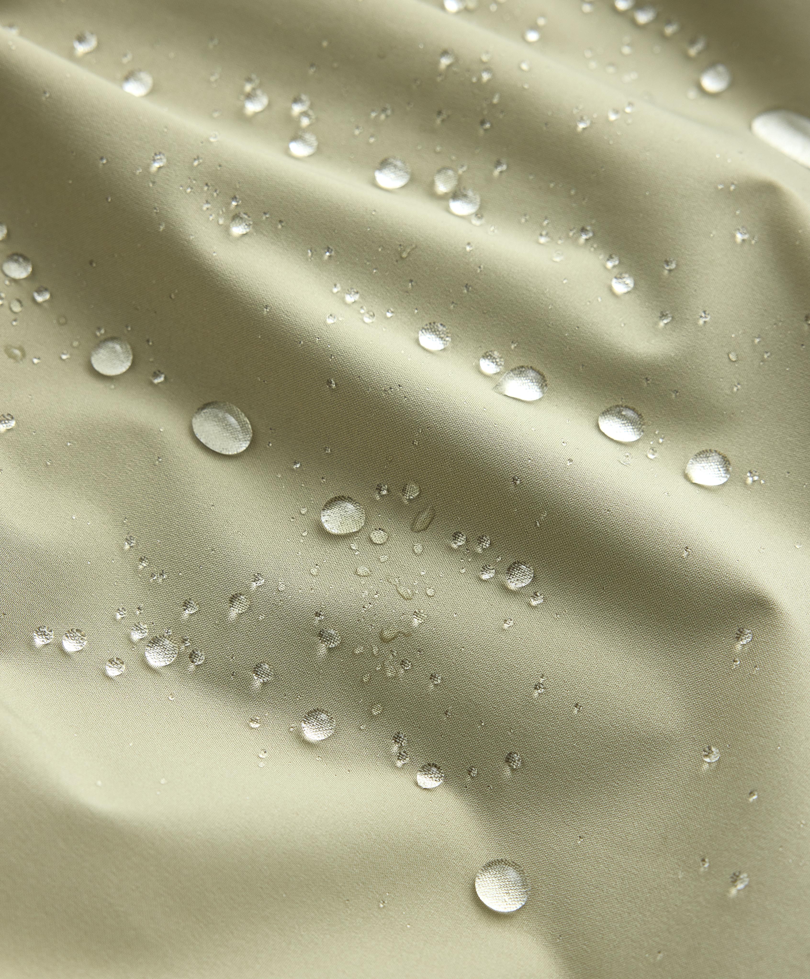 Super extra lightweight 10k packable waterproof jacket — WASHED APPLE GREEN