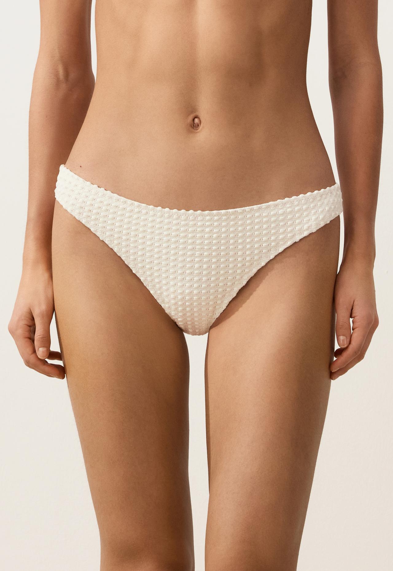 Bubble-texture crochet classic bikini briefs — ECRU
