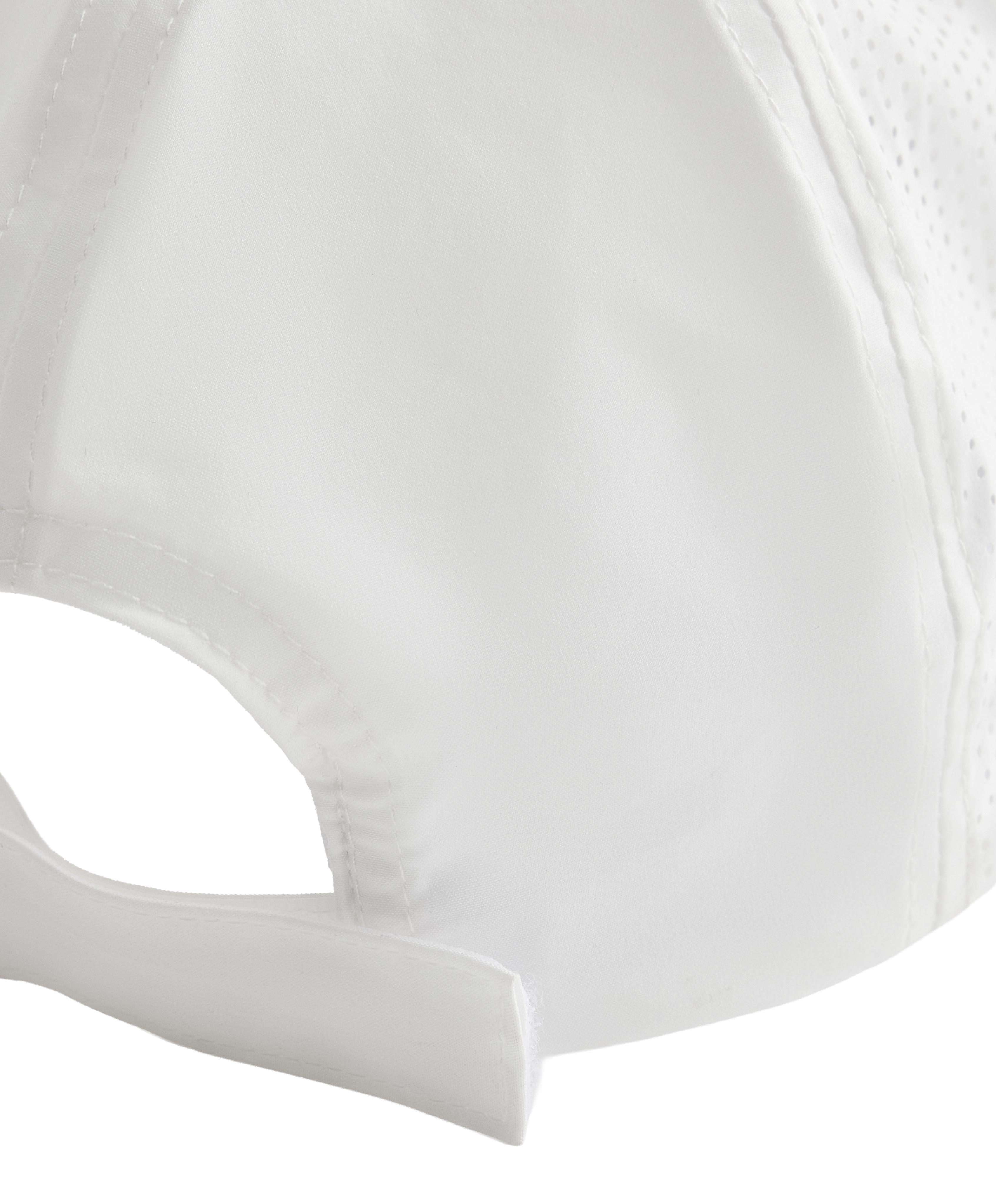 Sports cap — WHITE
