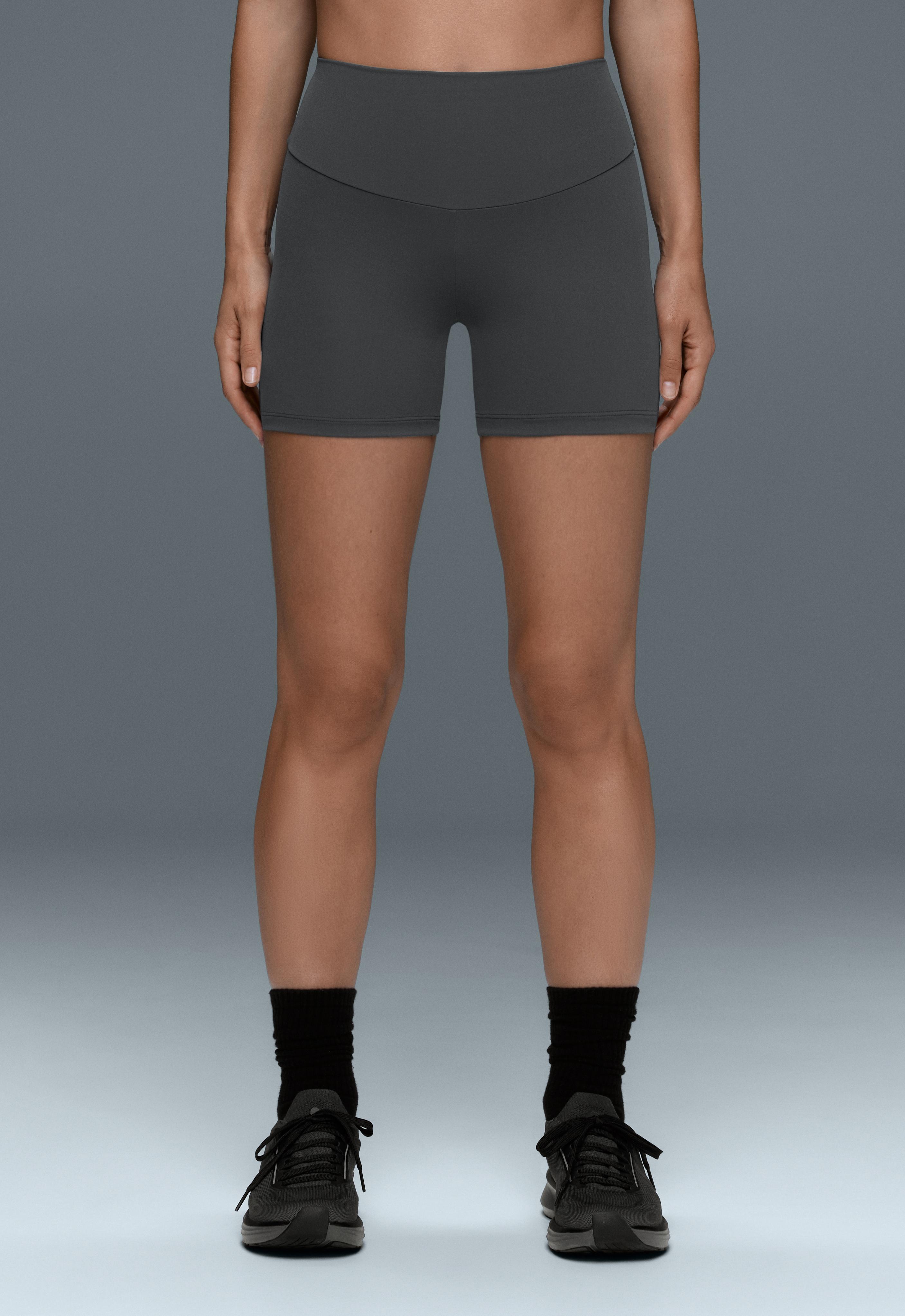 Comfortlux high-waisted 10cm hot pants