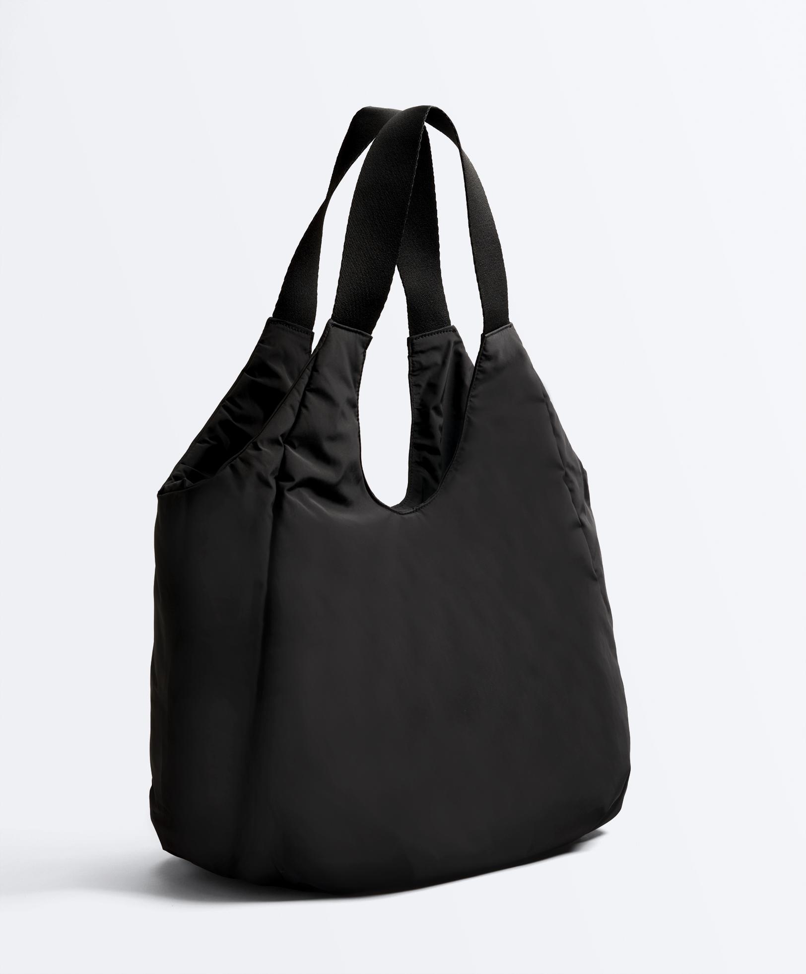 Shopper bag with contrasting handle Shopper bag with contrasting handle