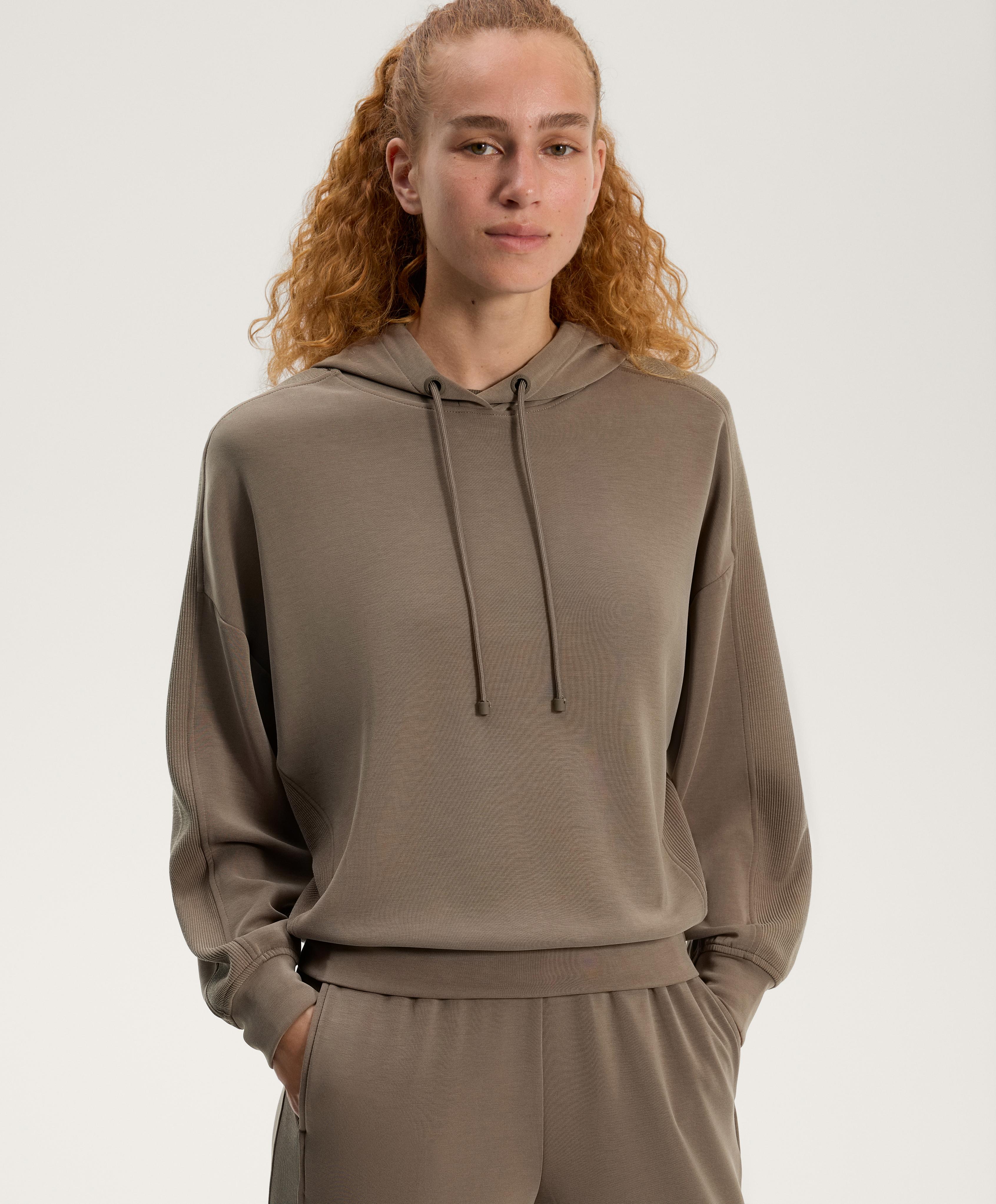 Sweat boxy à capuche détail rib en modal au toucher doux Sweat boxy à capuche détail rib en modal au toucher doux