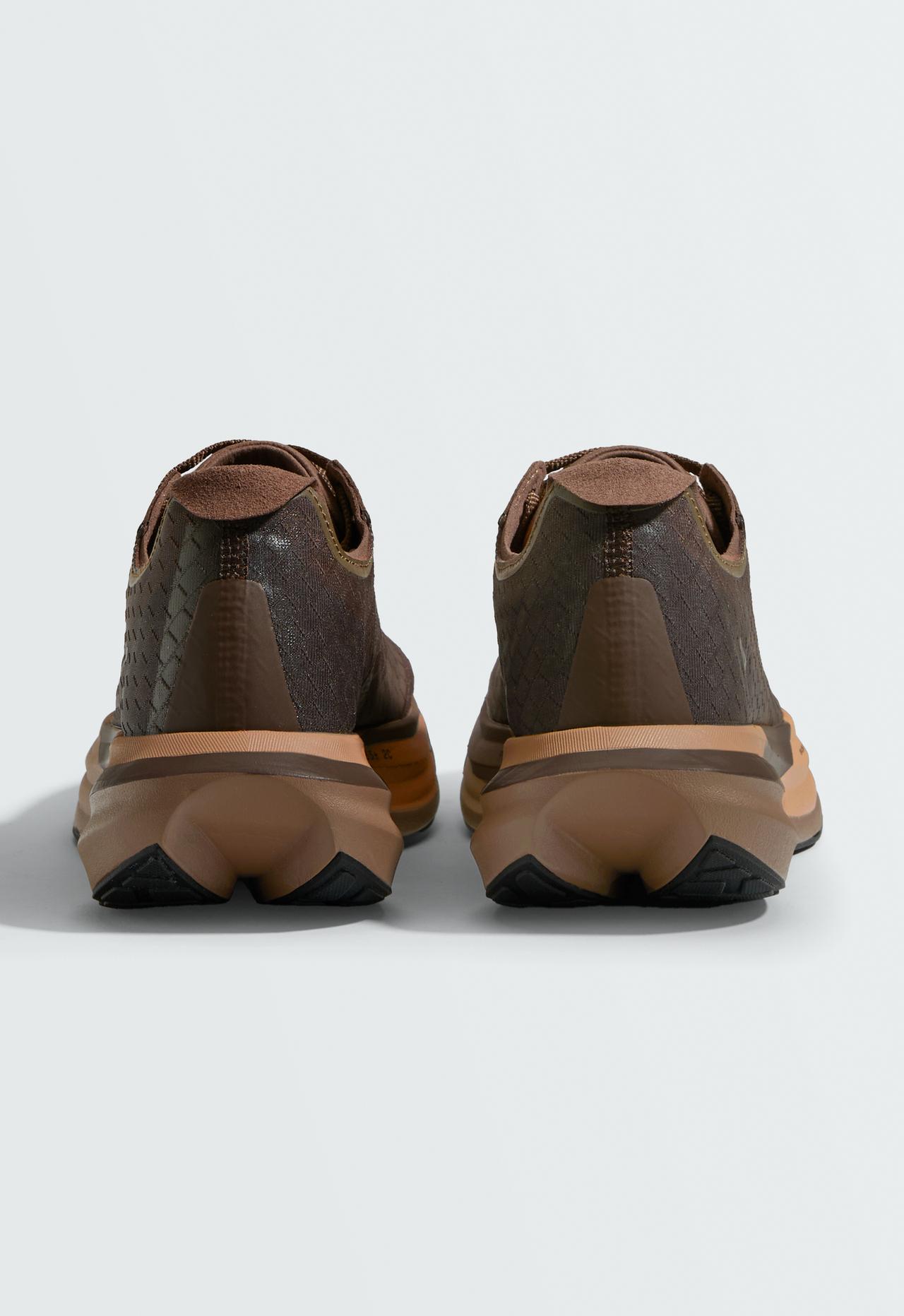 OY/RC 1000 running trainers — BROWN