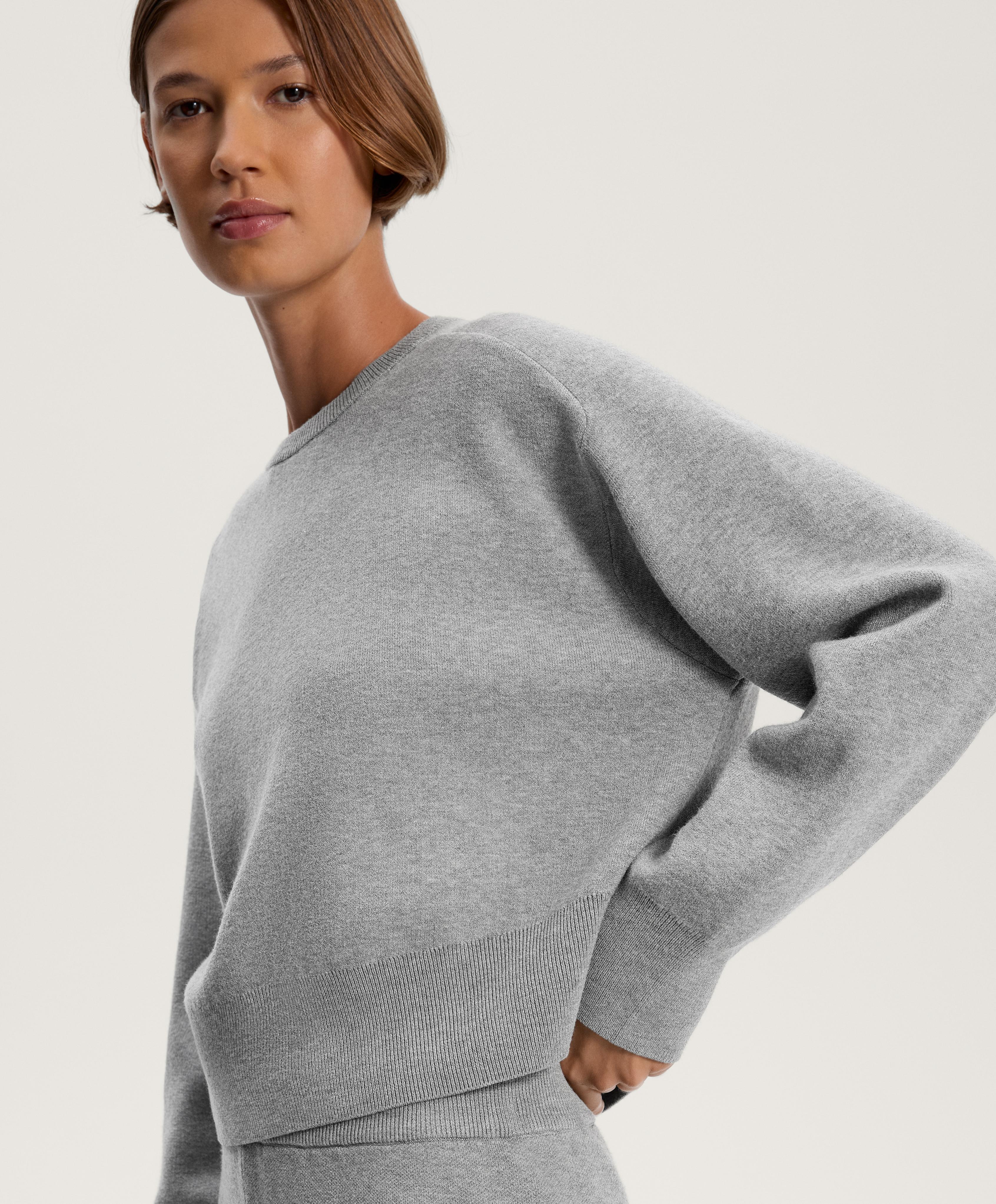 Yuvarlak yakalı, fitilli detaylı örgü kazak - Görsel 5