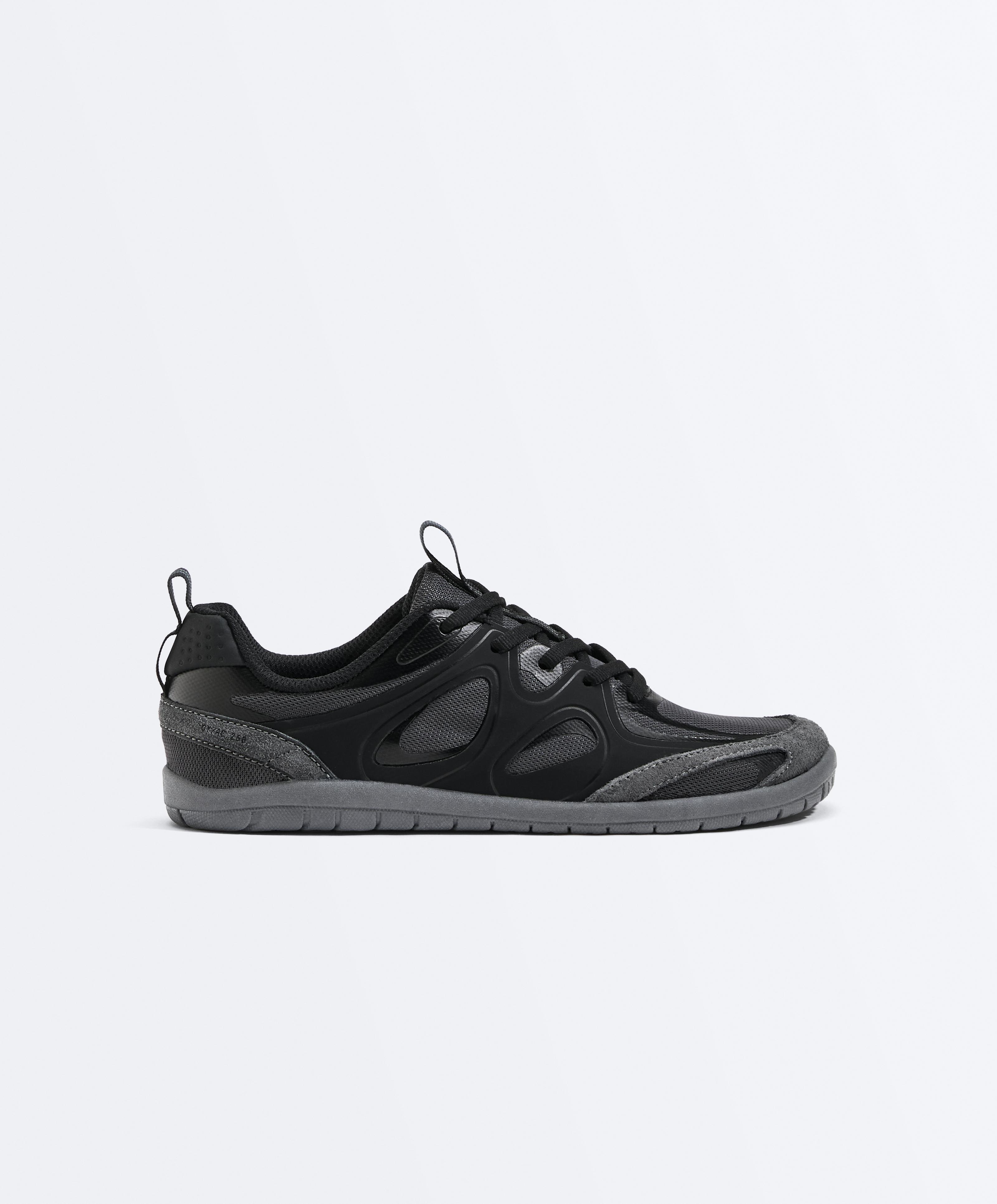 Multi-activity barefoot trainers — BLACK