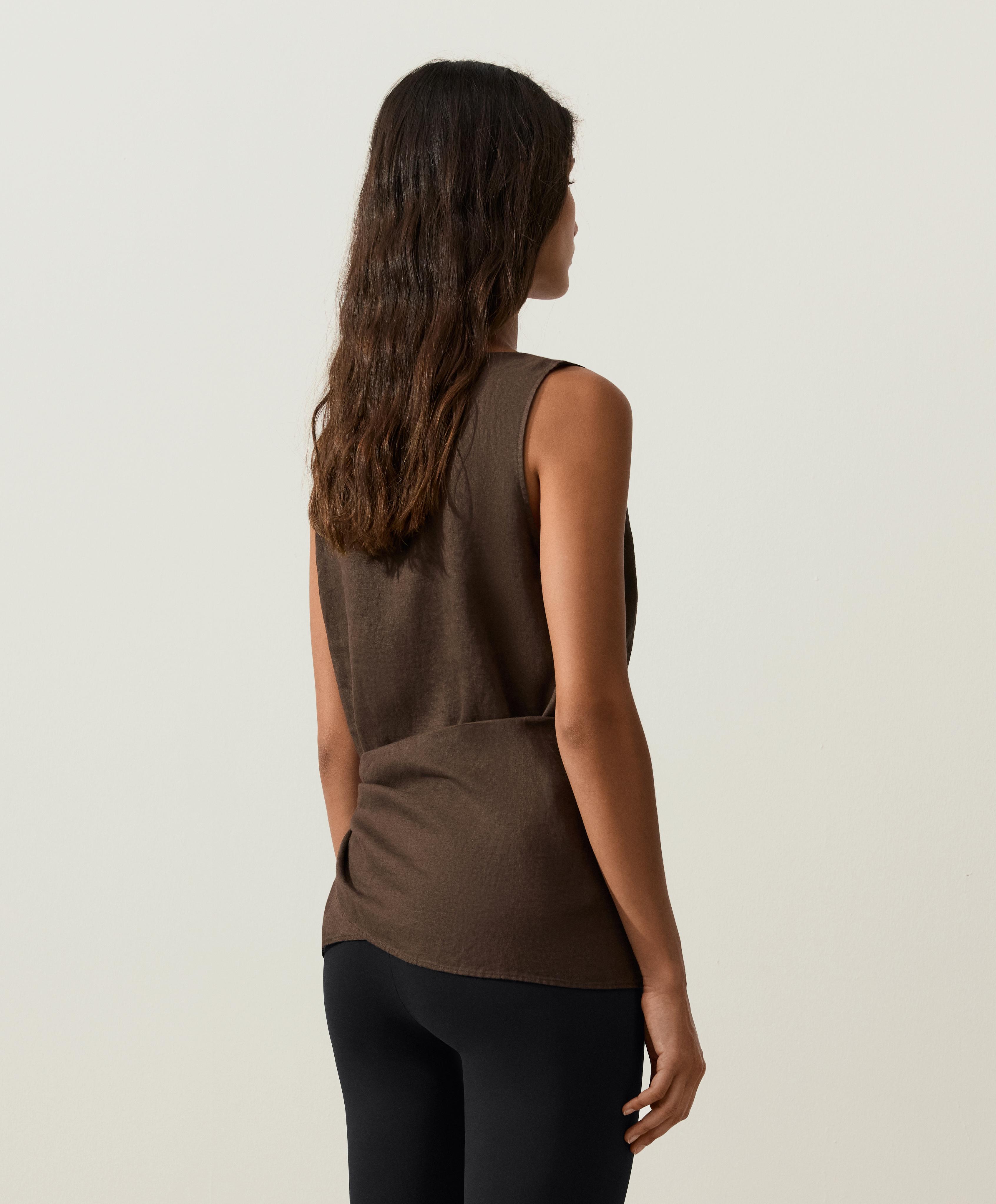 Sleeveless top with 100% linen scarf — DARK BROWN