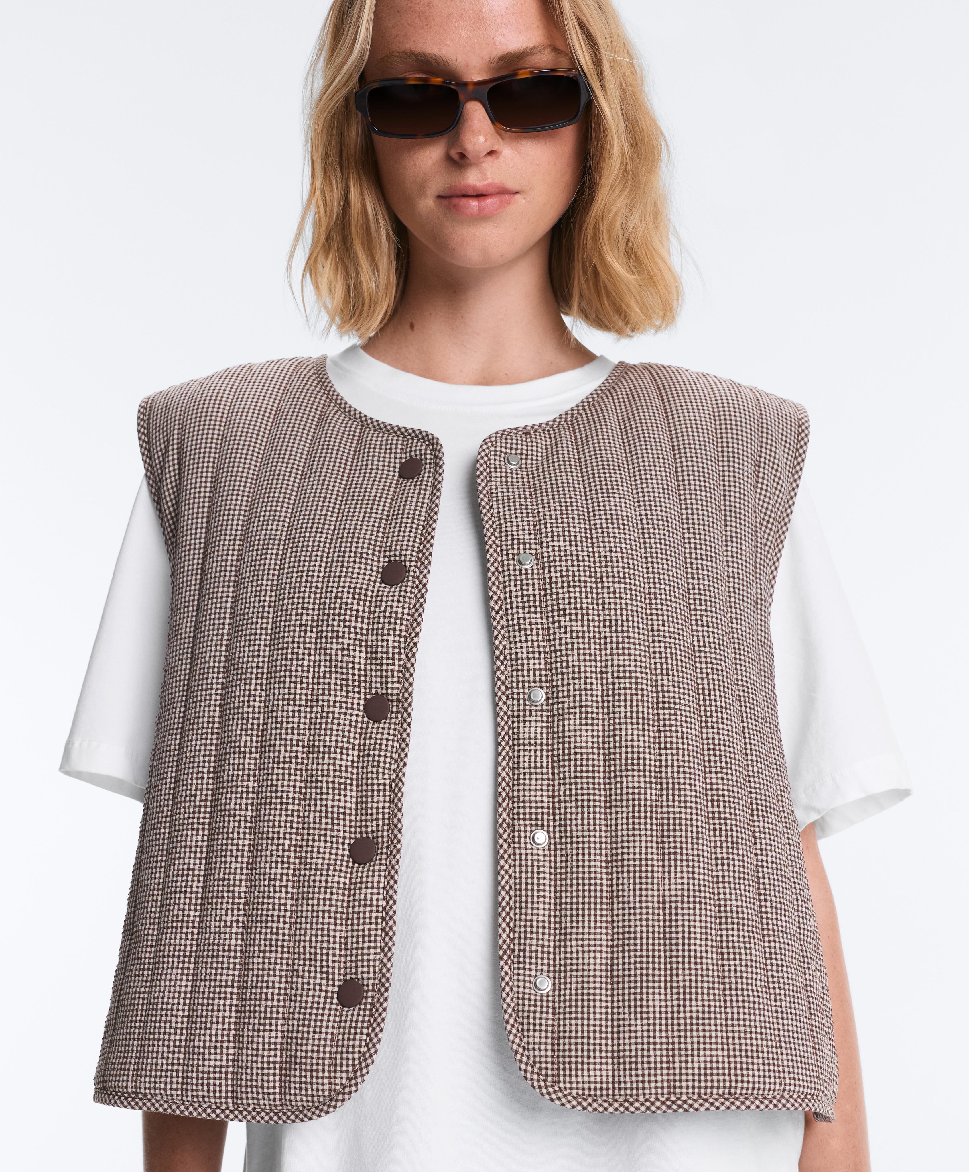 Gingham quilted gilet — MID-BROWN