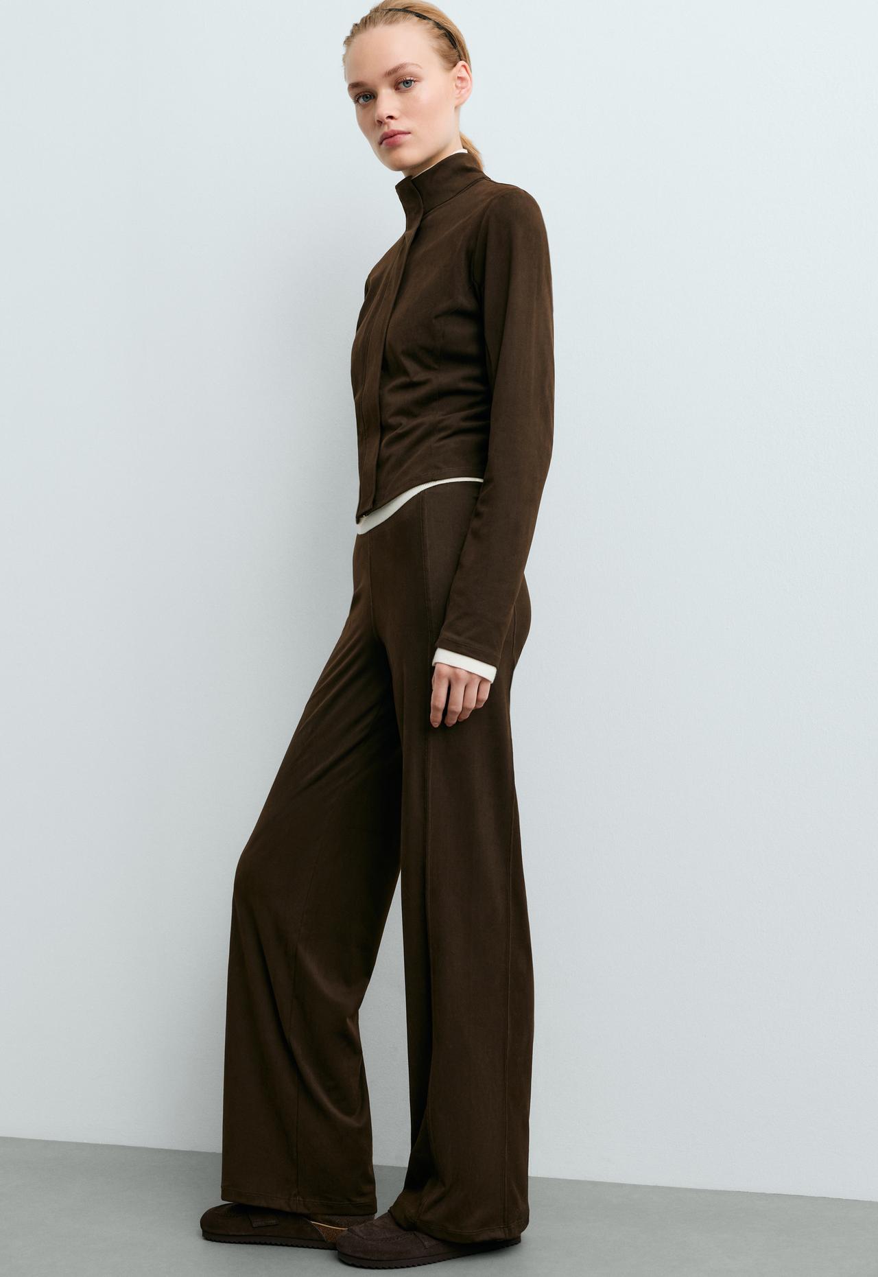 Suede-effect straight-leg trousers — Dark chocolate