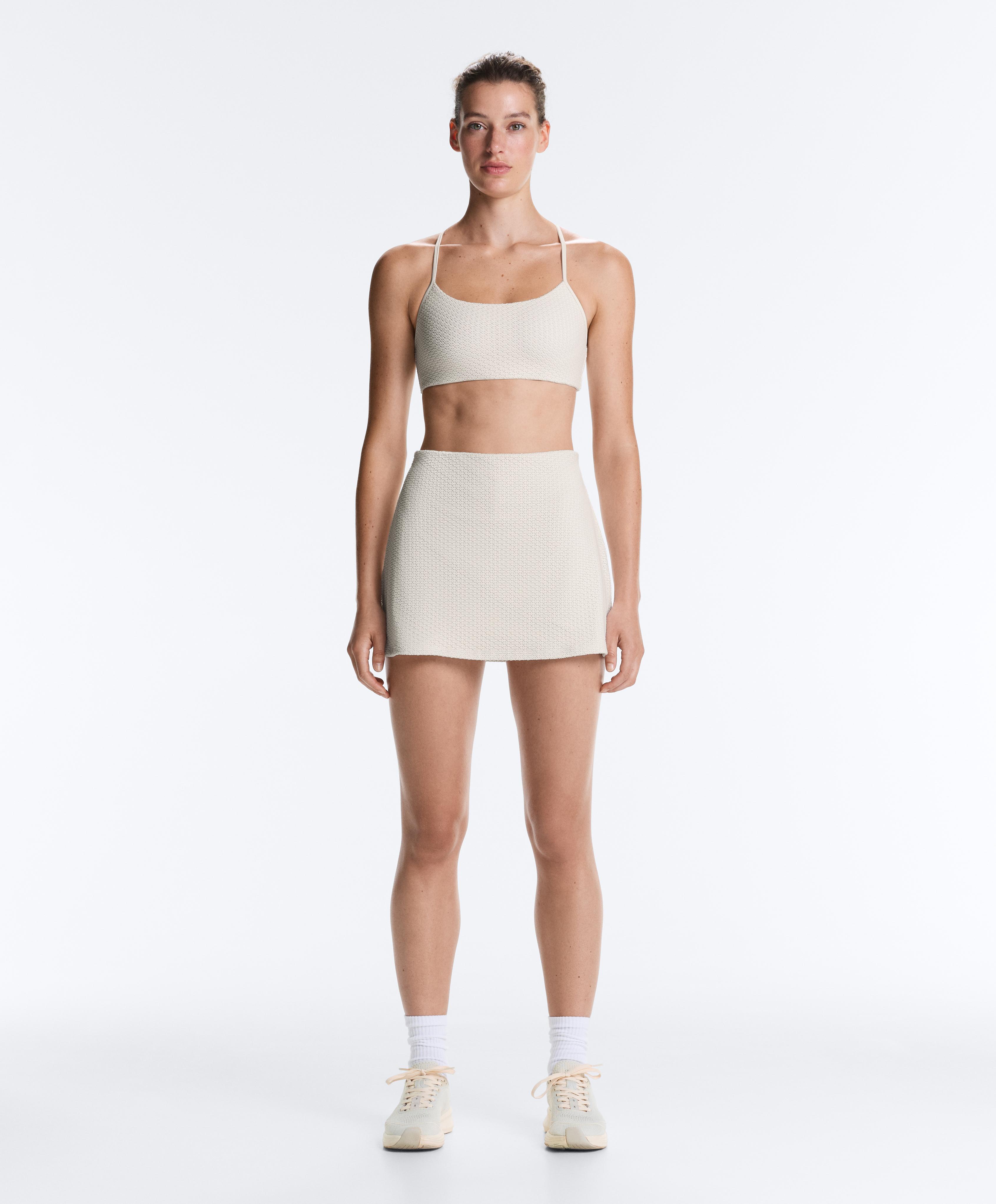 Low-support Comfortlux crochet sports bra — PALE ECRU