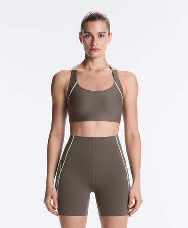 Perfect-adapt medium-support reflective sports bra — CHARCOAL GREY 4