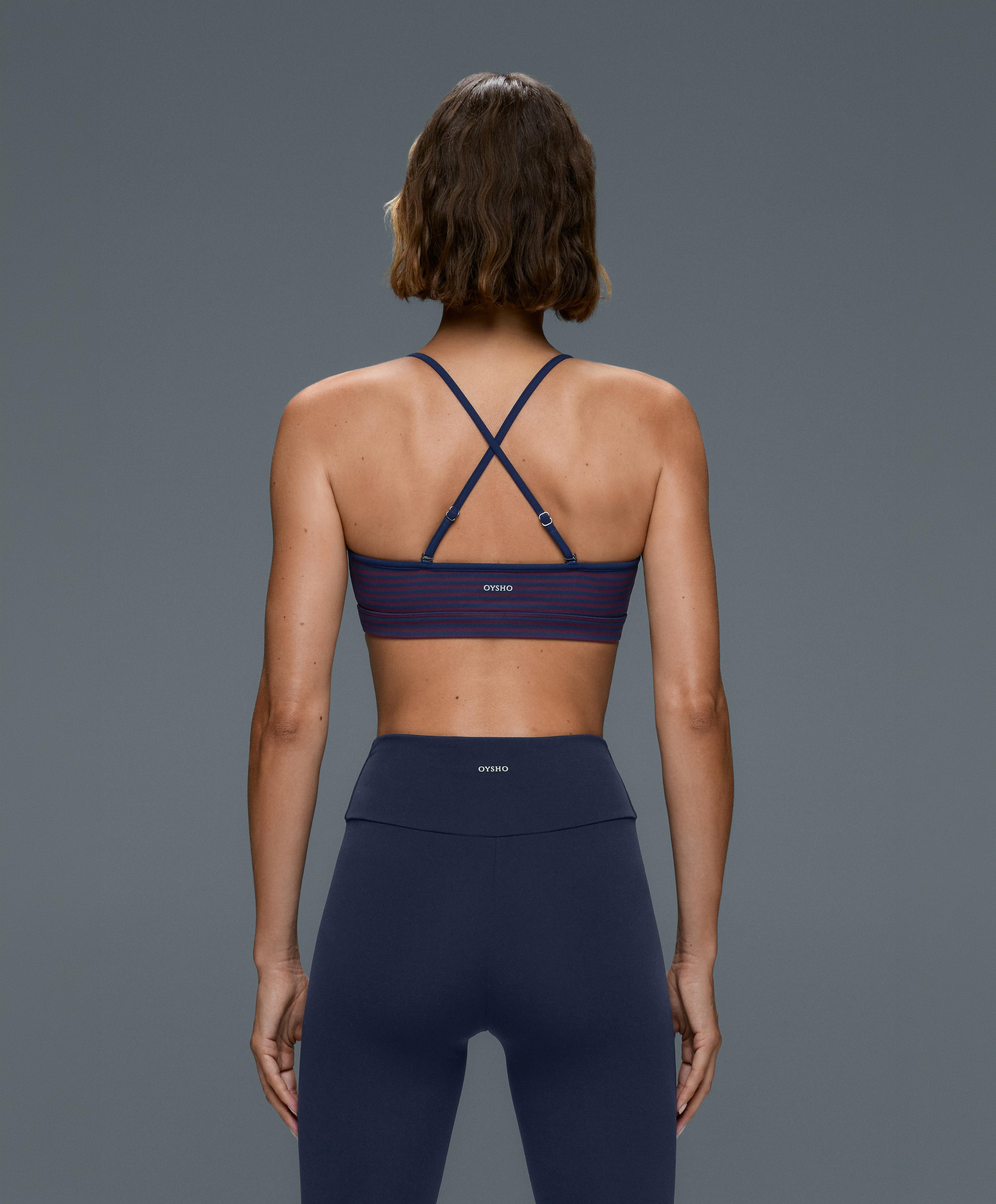 Low-support striped Comfortlux sports bra — STRAWBERRY