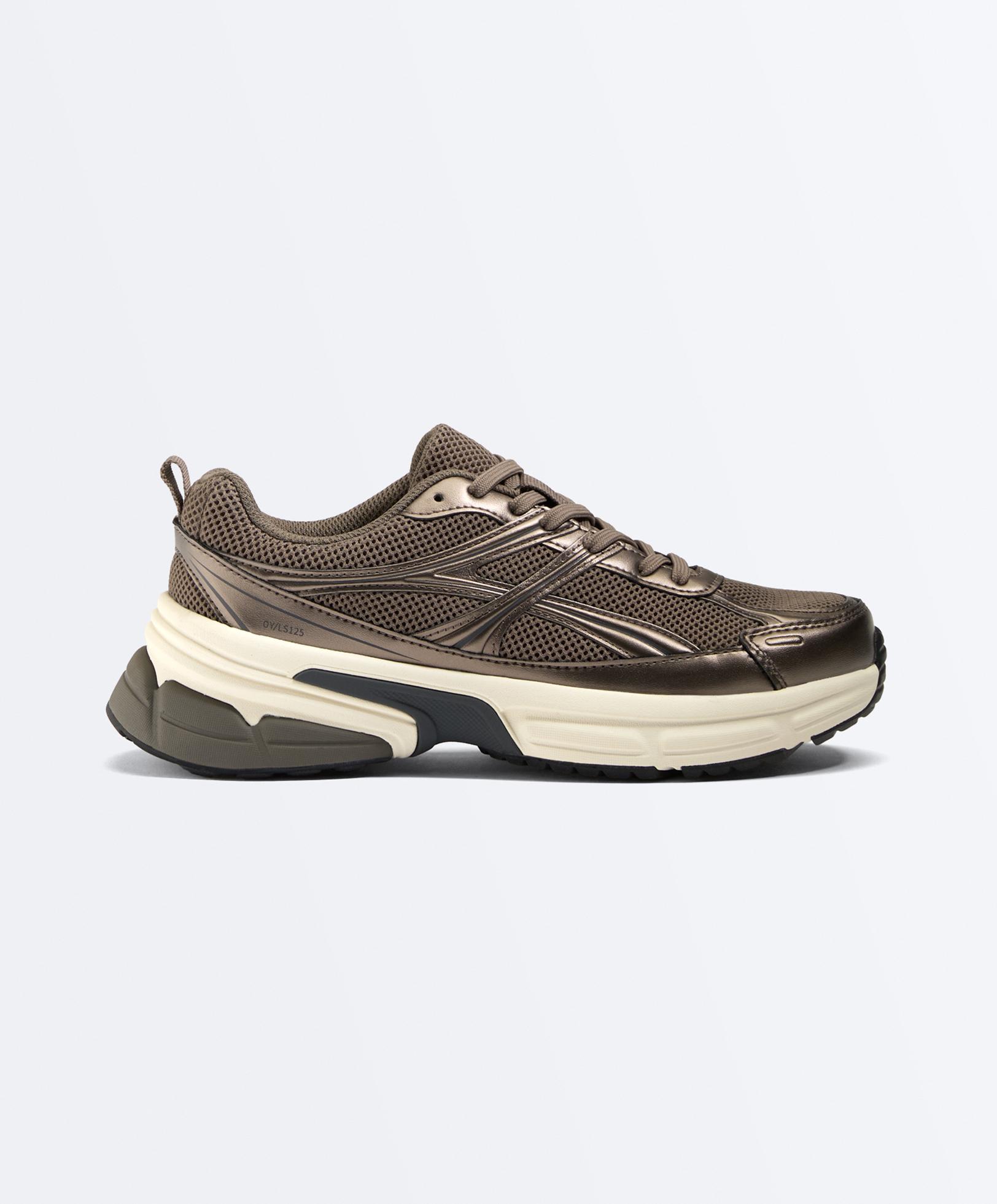 Running-style trainers — BRONZE