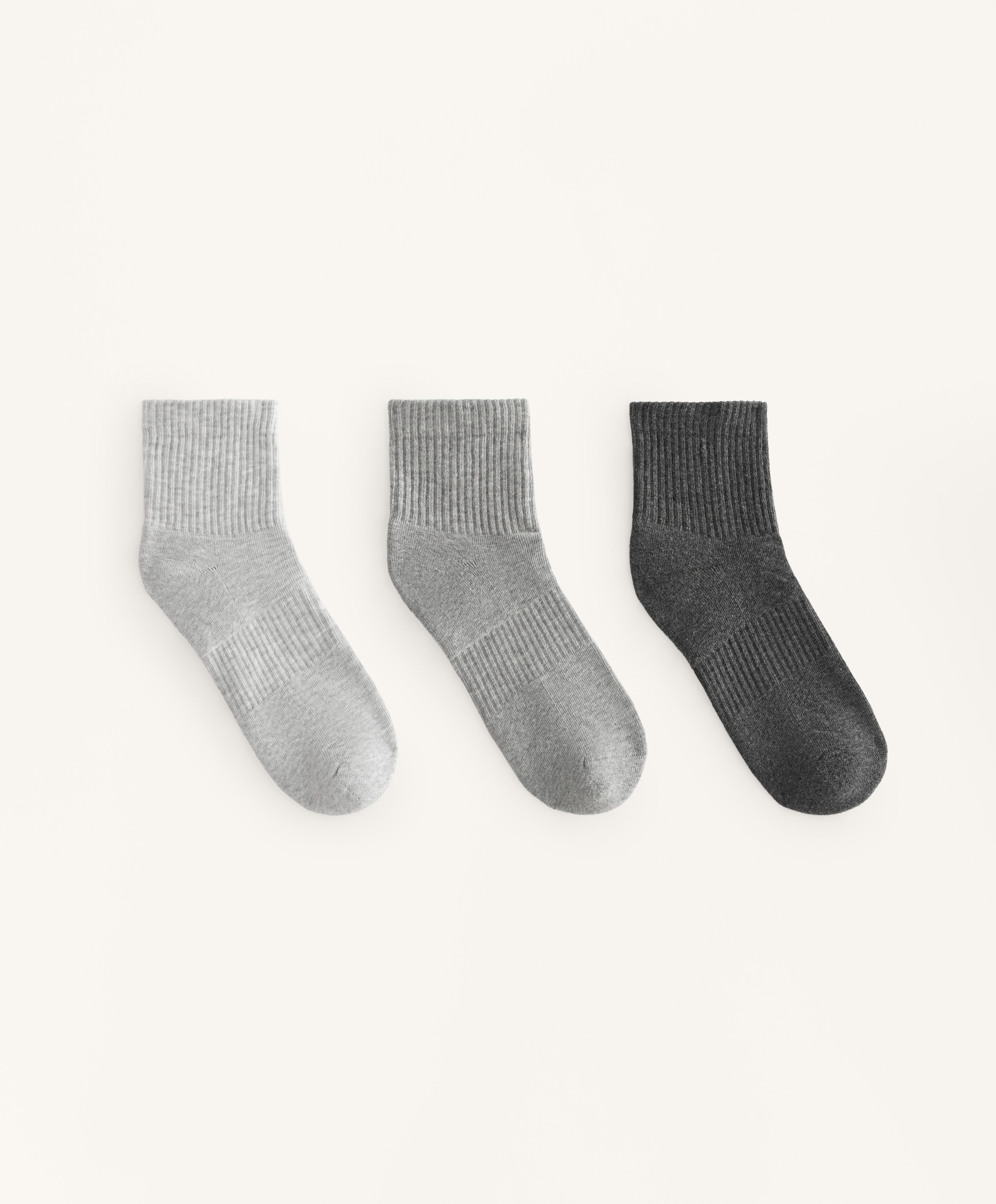 3 pairs of cotton blend quarter sports socks