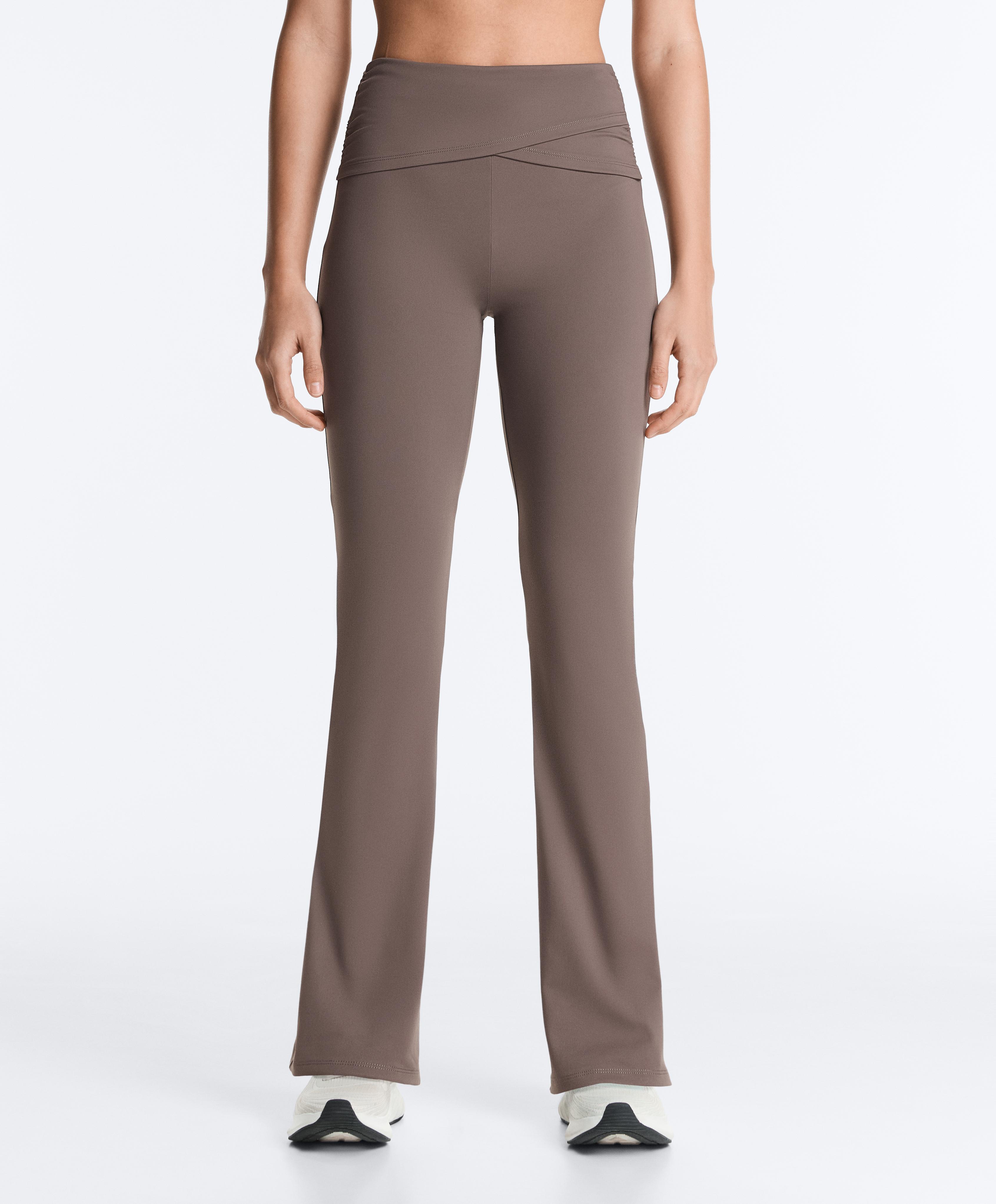 Pantalon flare high rise Comfortlux taille drapée Pantalon flare high rise Comfortlux taille drapée