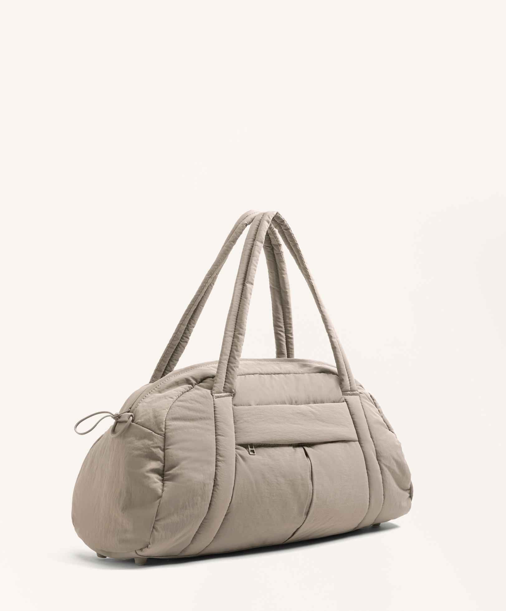 Технически капитониран спортен сак - Намаление