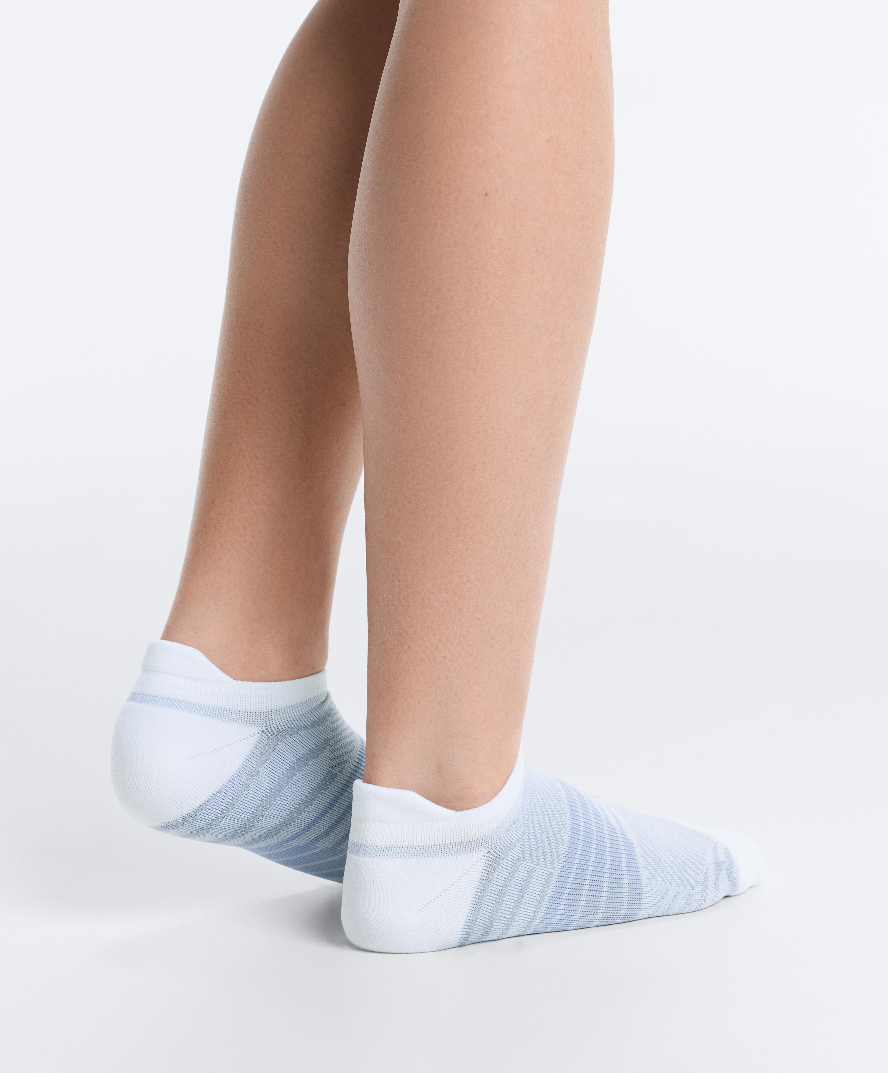 3 pairs of polyamide blend sports sneaker socks with heel tab — WASHED INDIGO