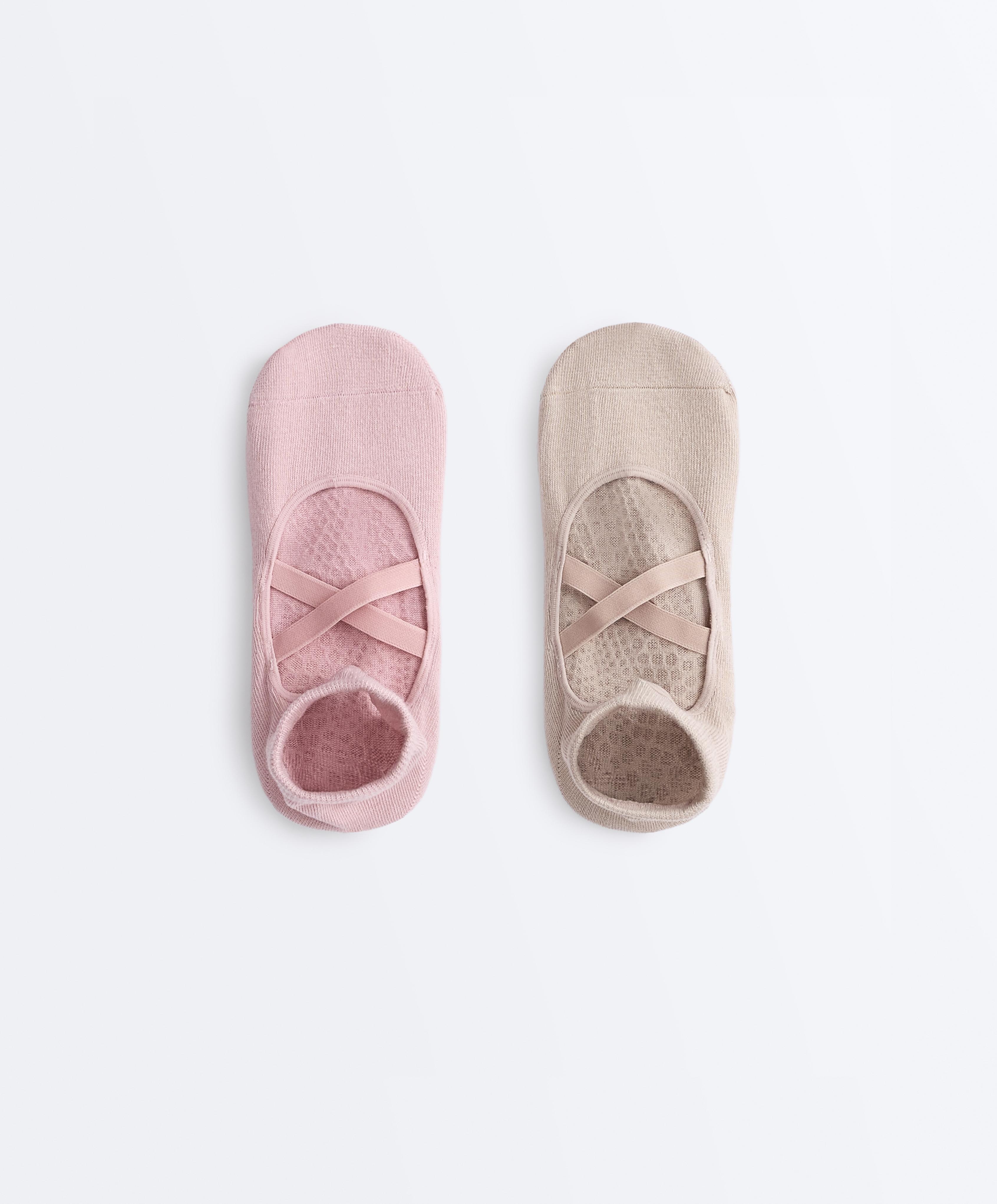 2 pairs of cotton blend yoga and Pilates sneaker socks with crossover straps — PALE PINK