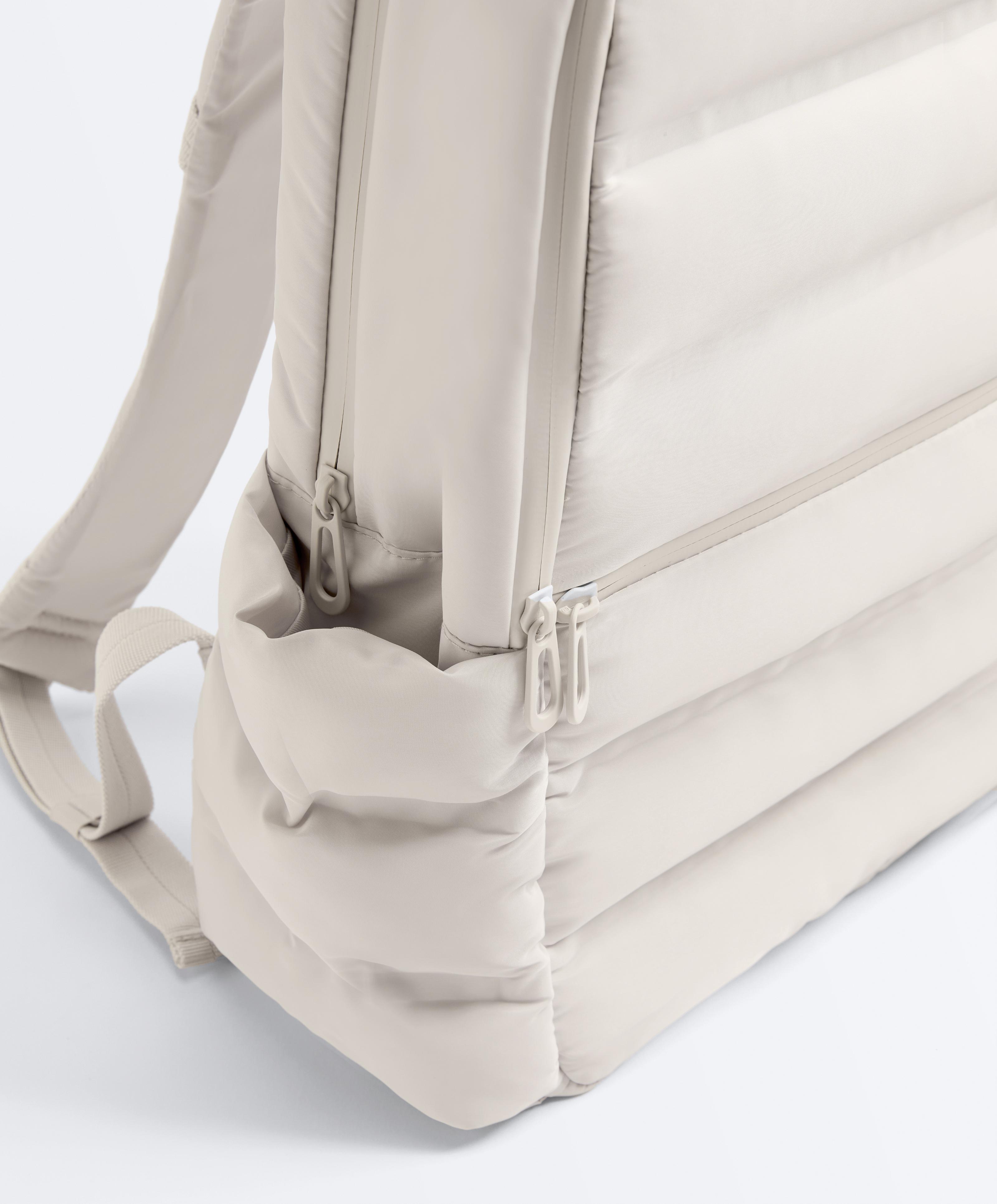 Padded backpack — ECRU