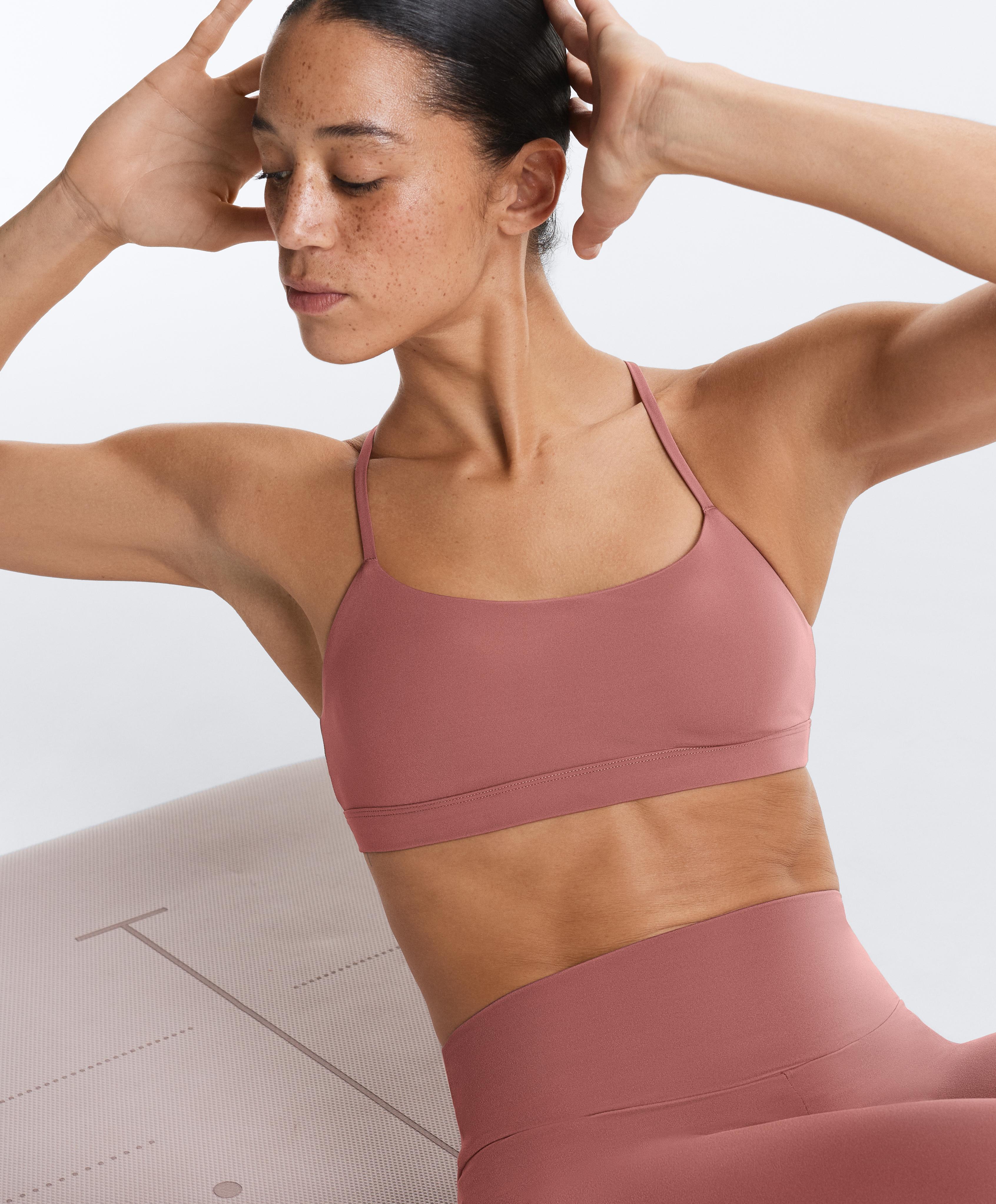 Low-support Comfortlux sports bra with straps — PALE PINK