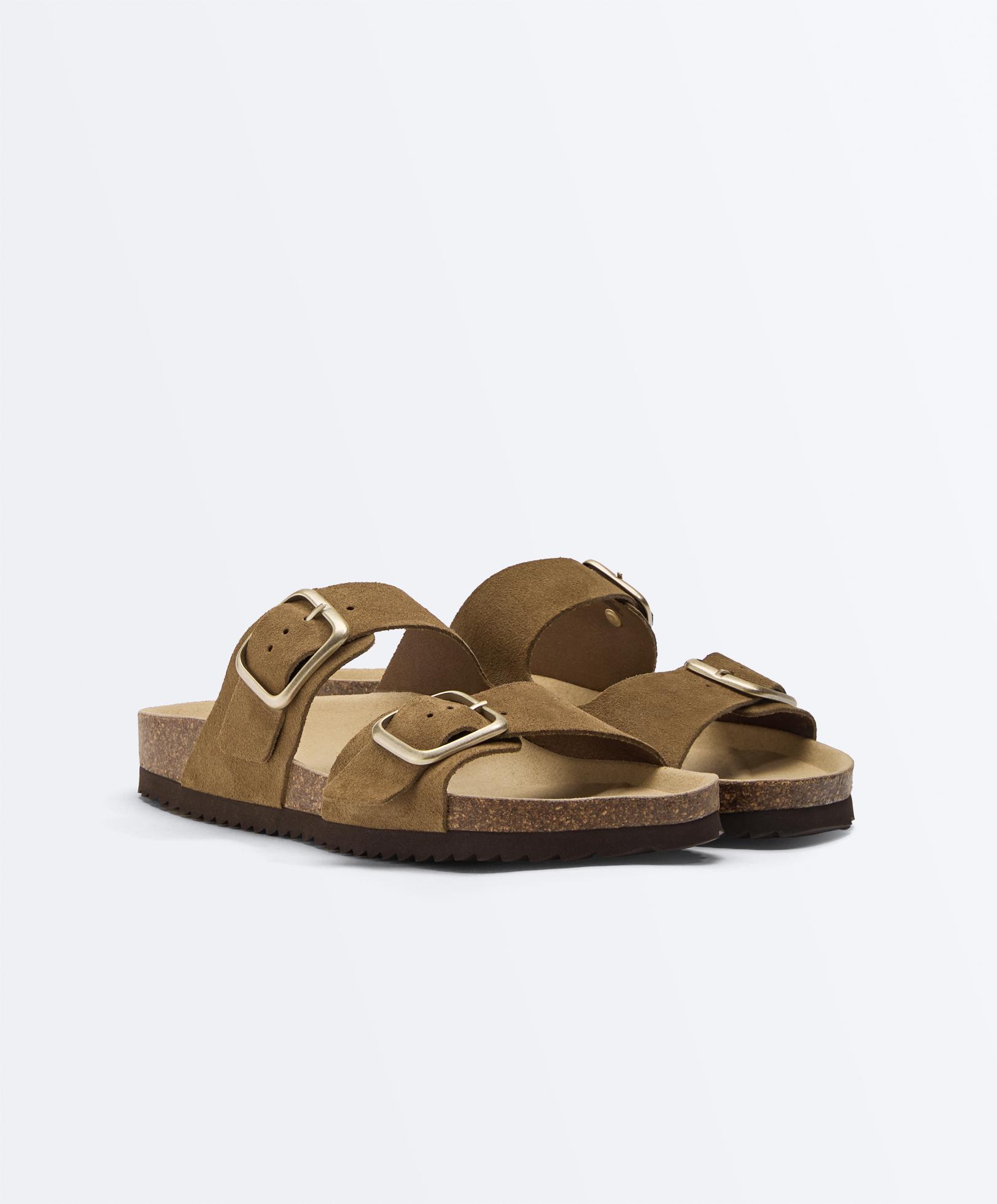 صندل من الجلد المقلوب بإبزيم صندل من الجلد المقلوب بإبزيم