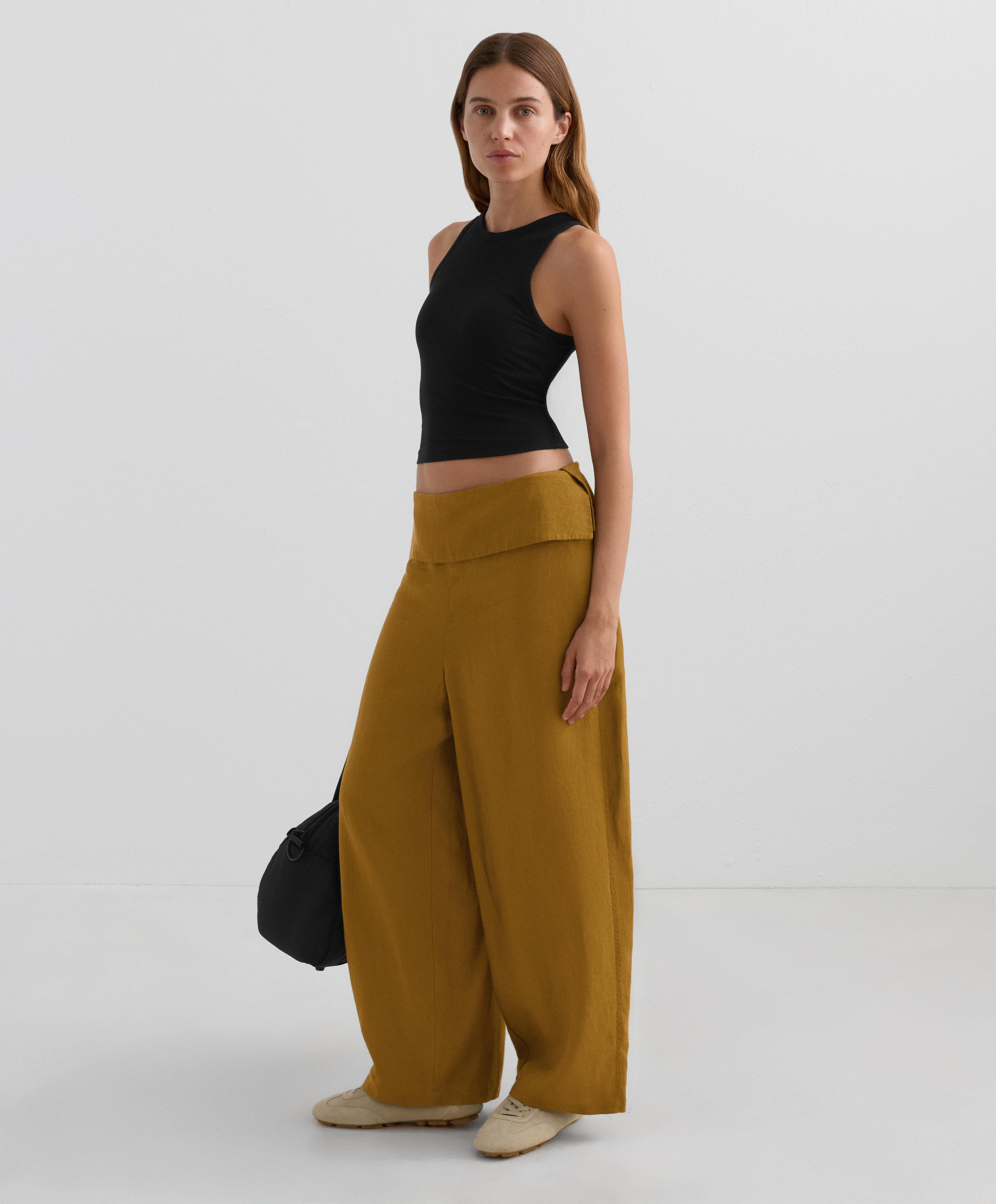 100% linen straight-leg trousers with folded waistband 100% linen straight-leg trousers with folded waistband
