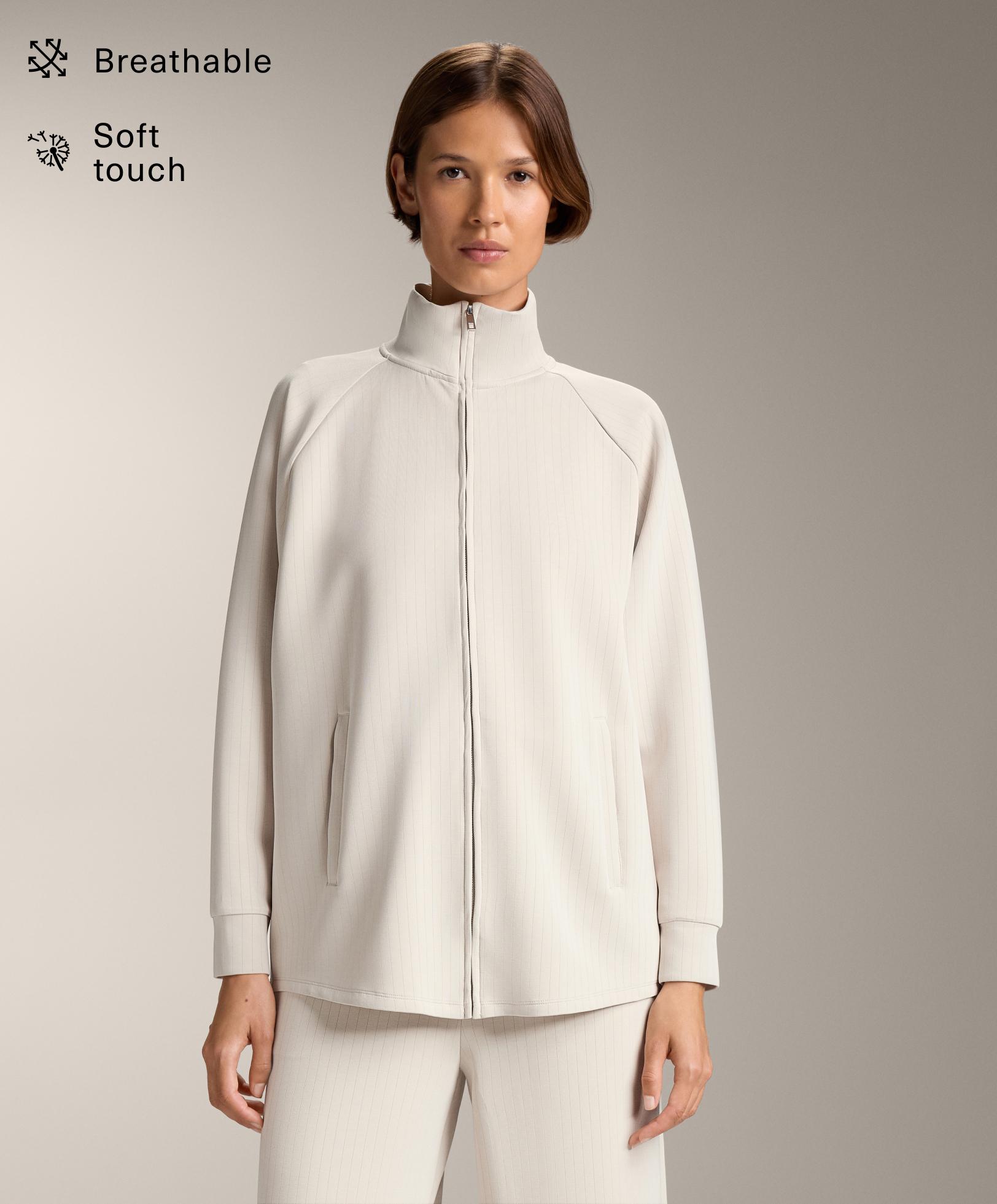 جاكيت طويل مخطط بياقة عالية من المودال ناعم الملمس جاكيت طويل مخطط بياقة عالية من المودال ناعم الملمس