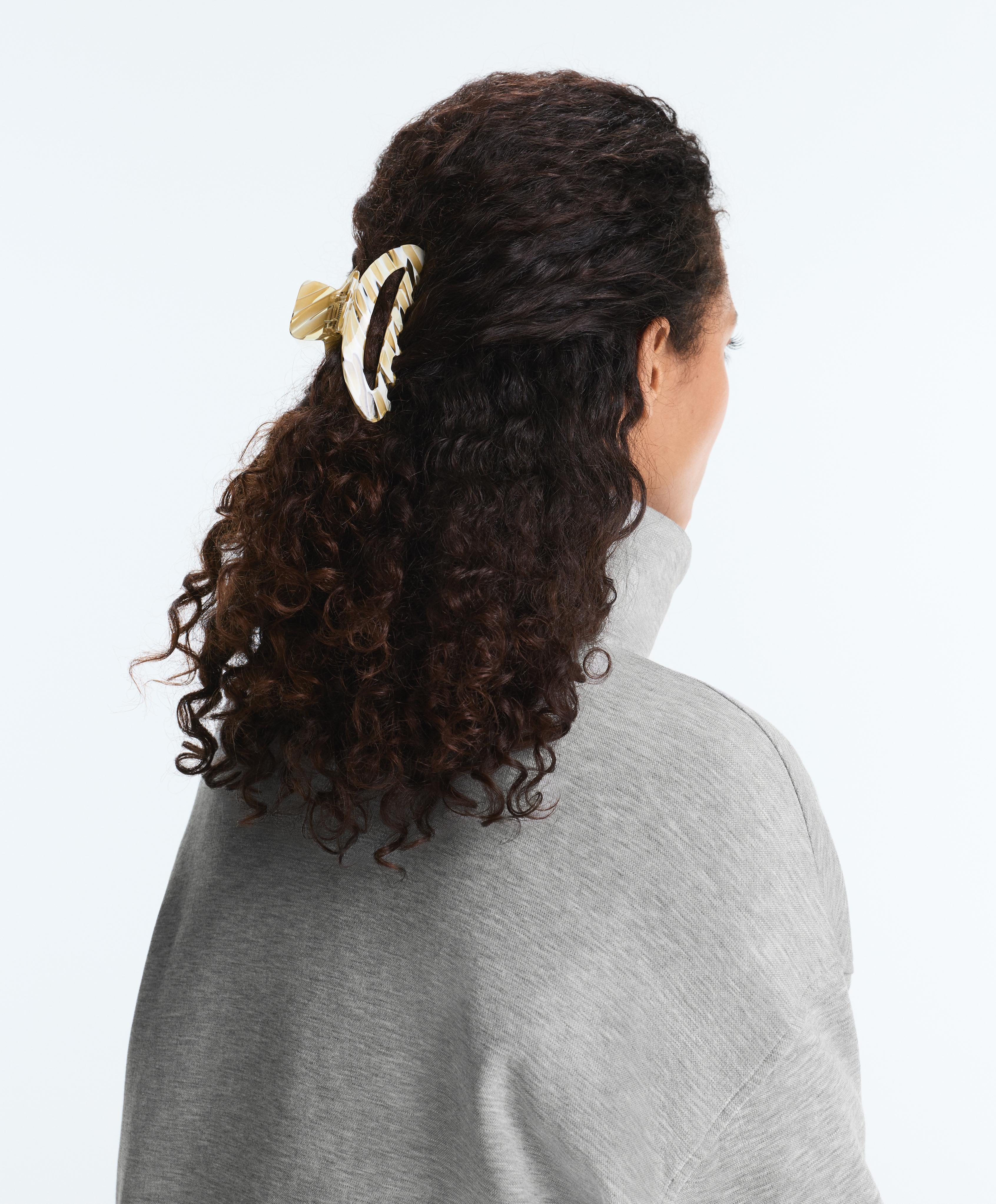 Large hair clip