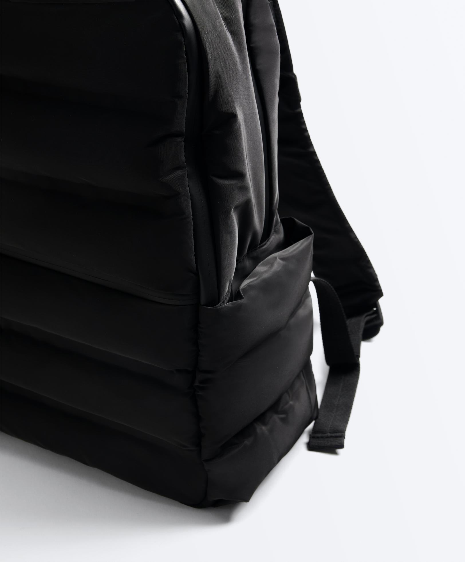 Padded backpack — BLACK