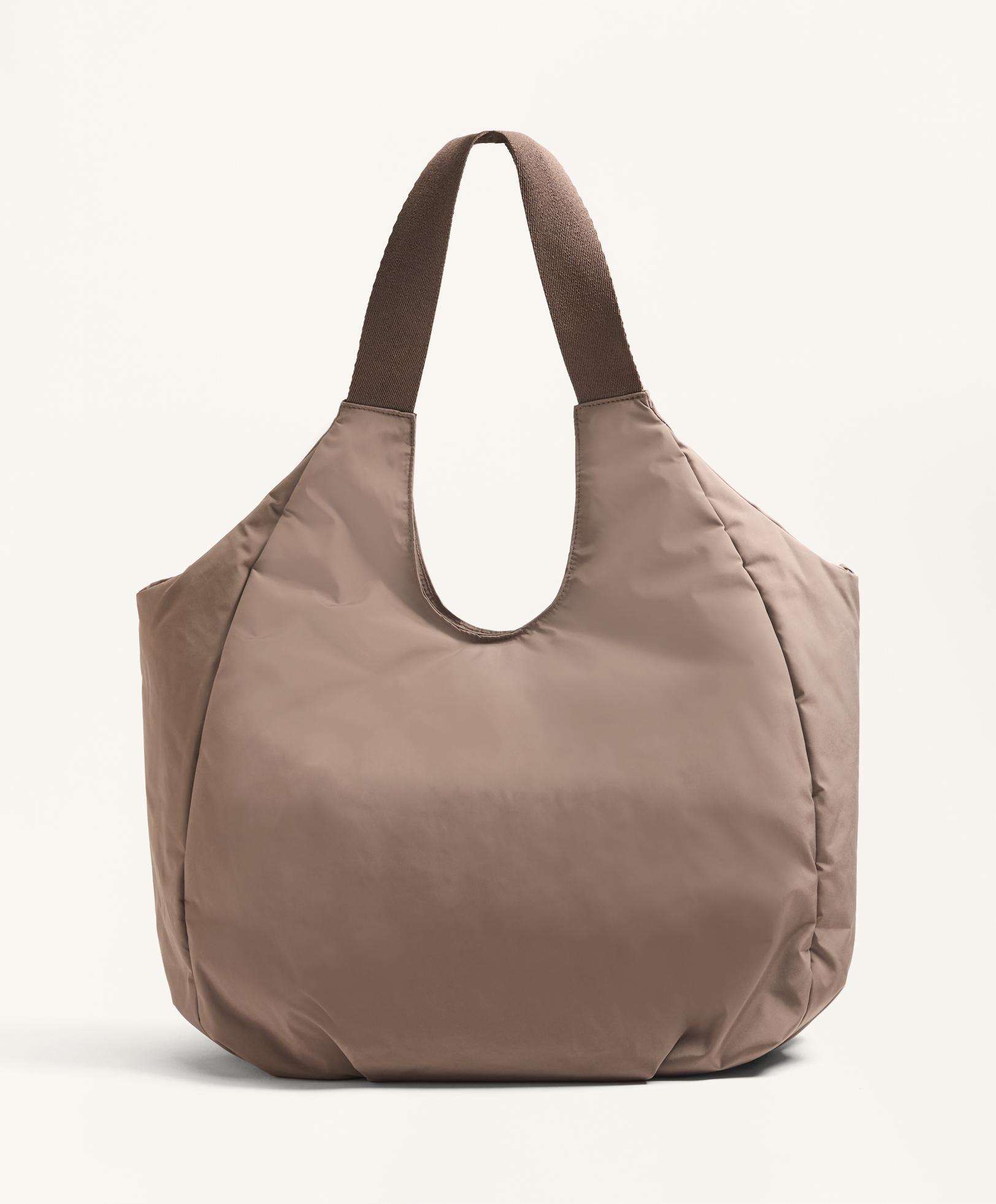 Shopper bag with contrasting handle Shopper bag with contrasting handle