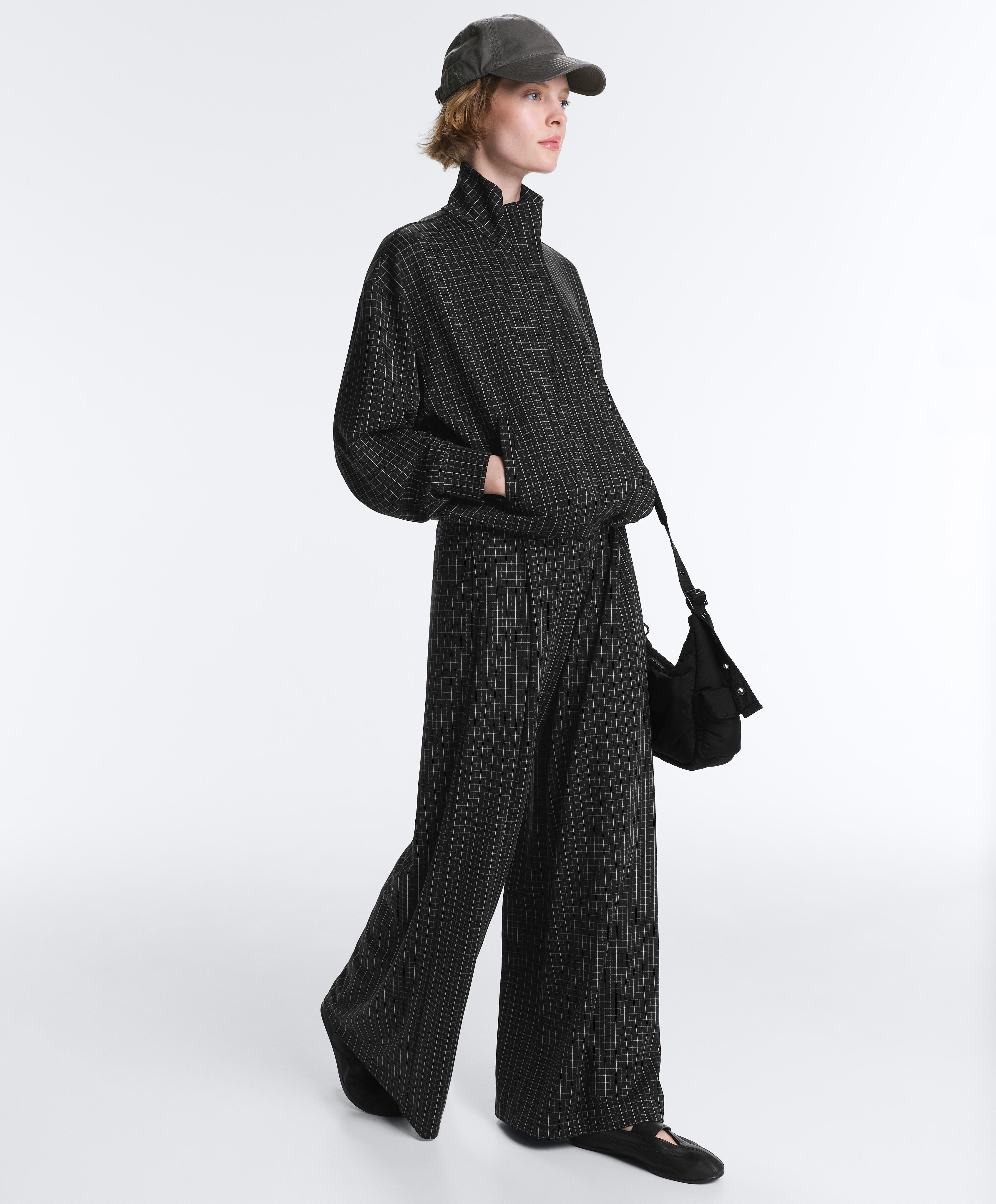 Black checked pique wide-leg total look