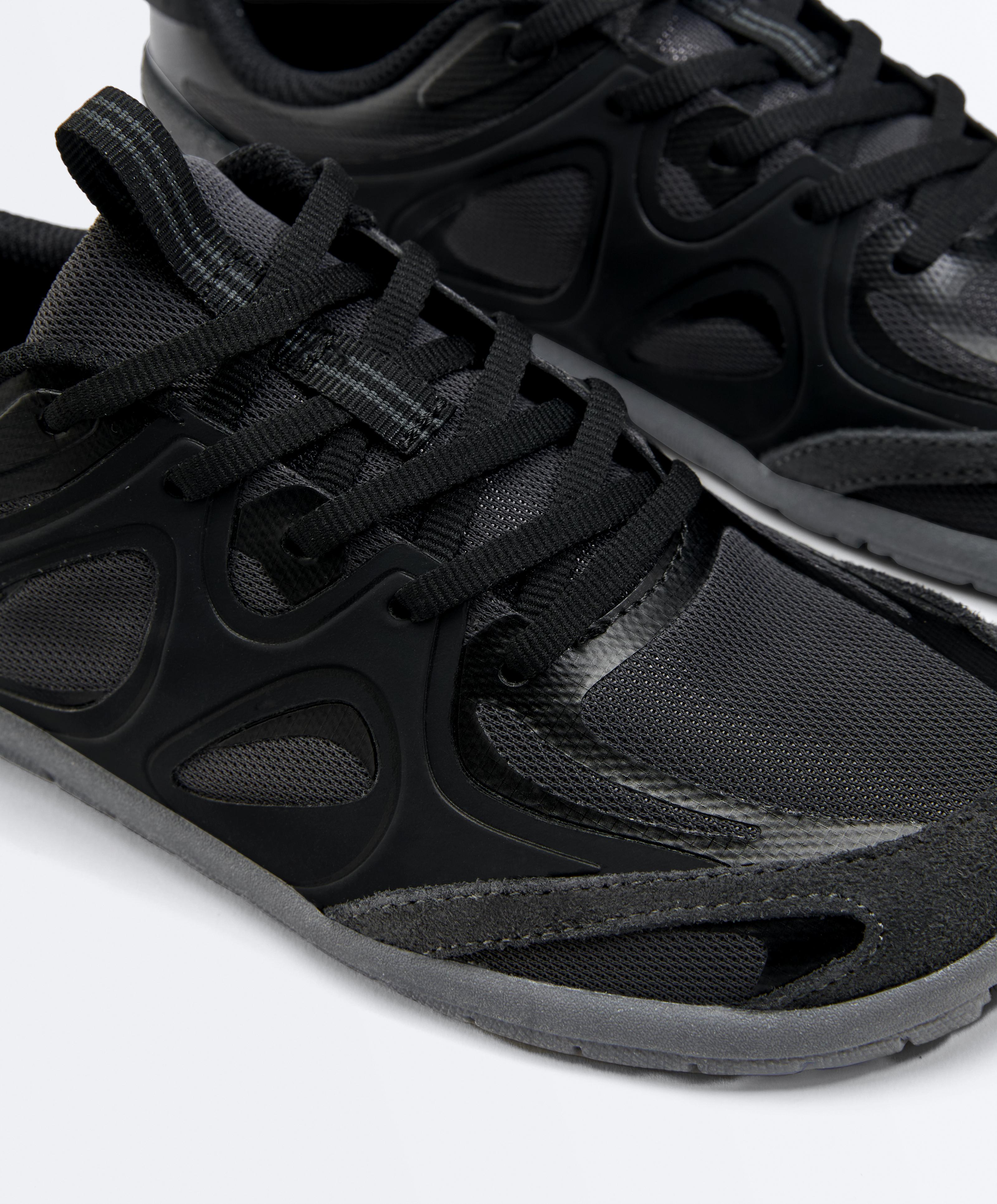 Multi-activity barefoot trainers — BLACK