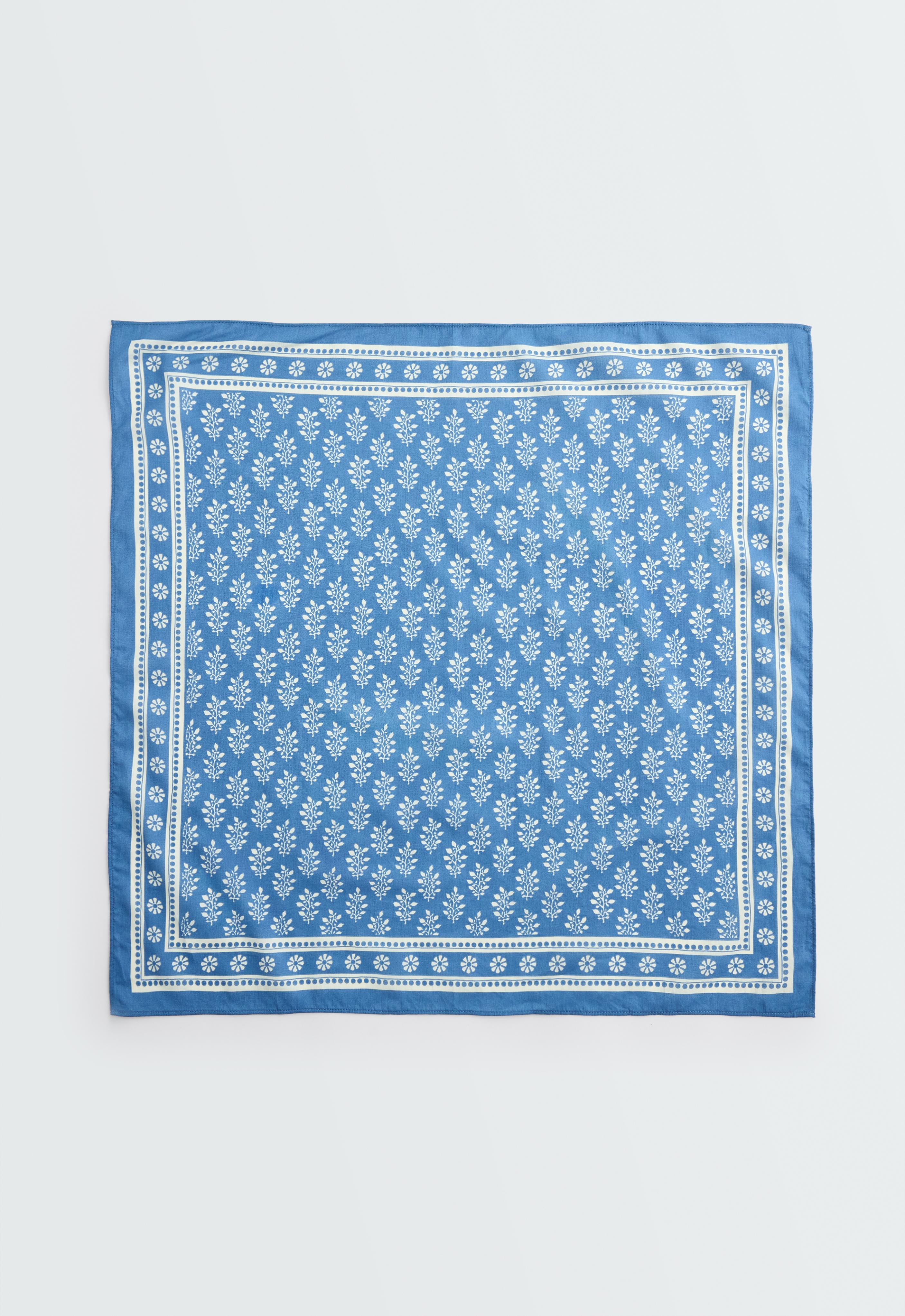 Pañuelo estampado 100% algodón
