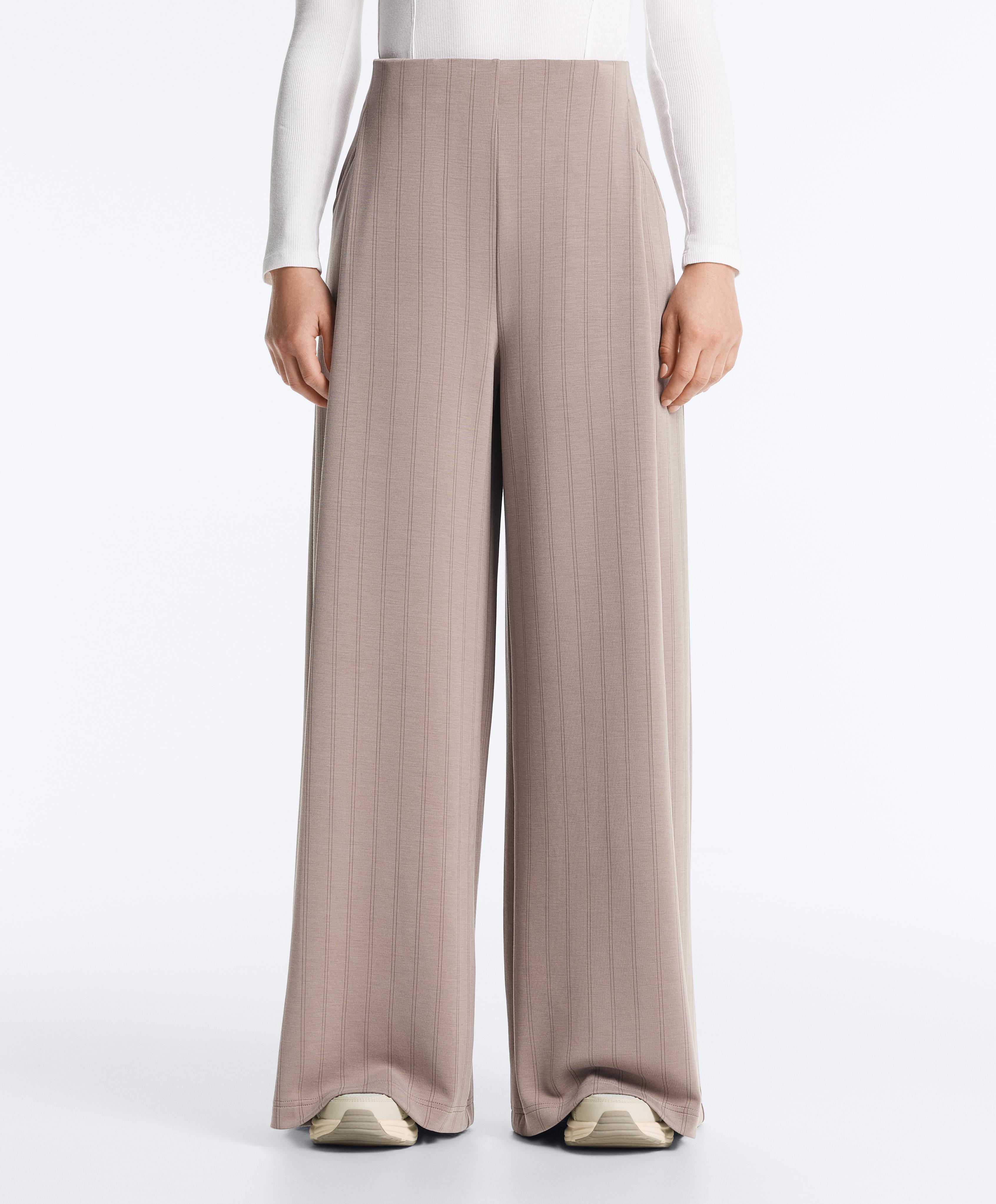 Широкие полосатые брюки из мягкой ткани с модалом Широкие полосатые брюки из мягкой ткани с модалом