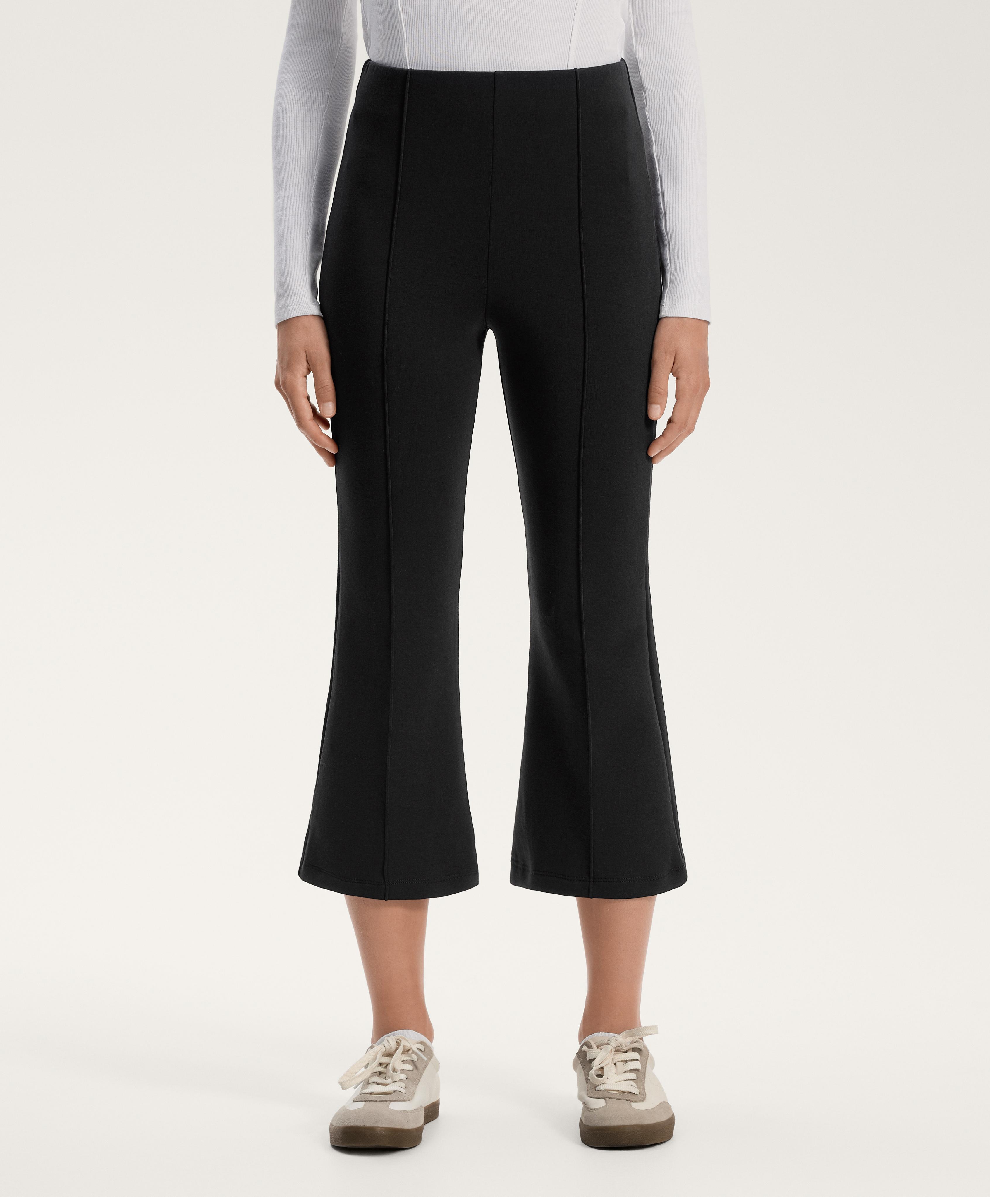 Pantalón capri acampanado con nervio mezcla de algodón