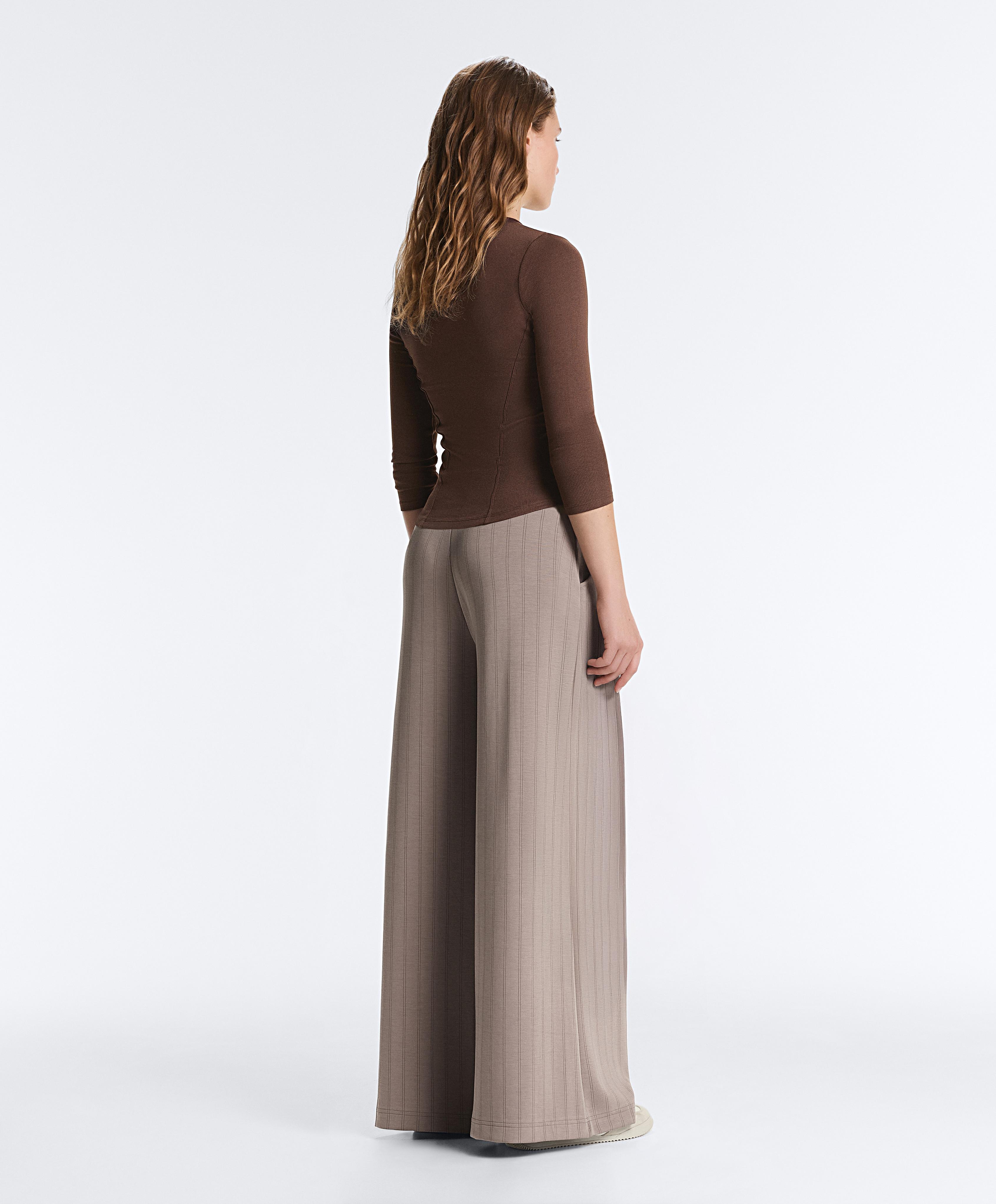 Fitted long sleeve rib T-shirt with cotton and modal — BROWN