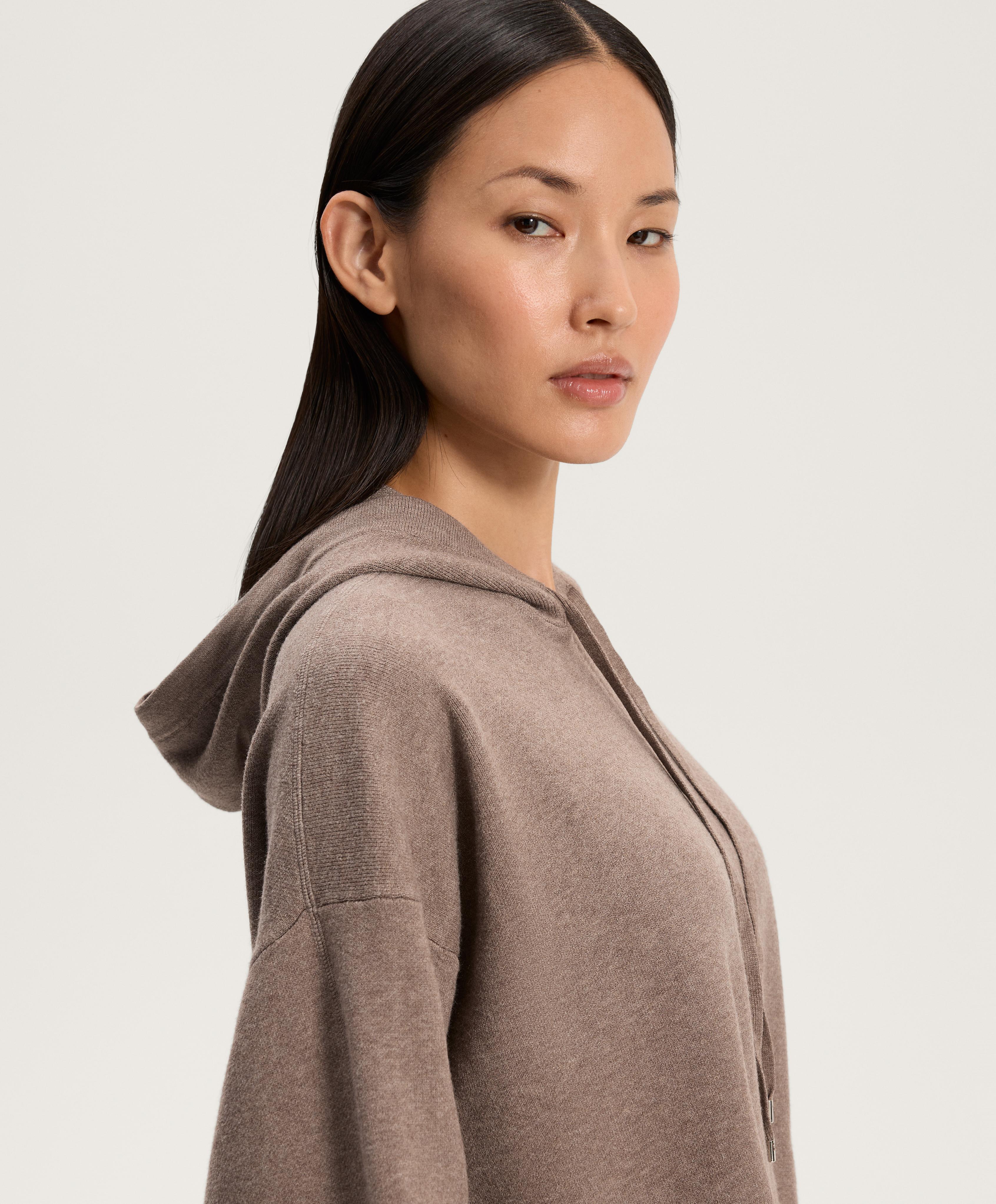 Long knit hooded jumper