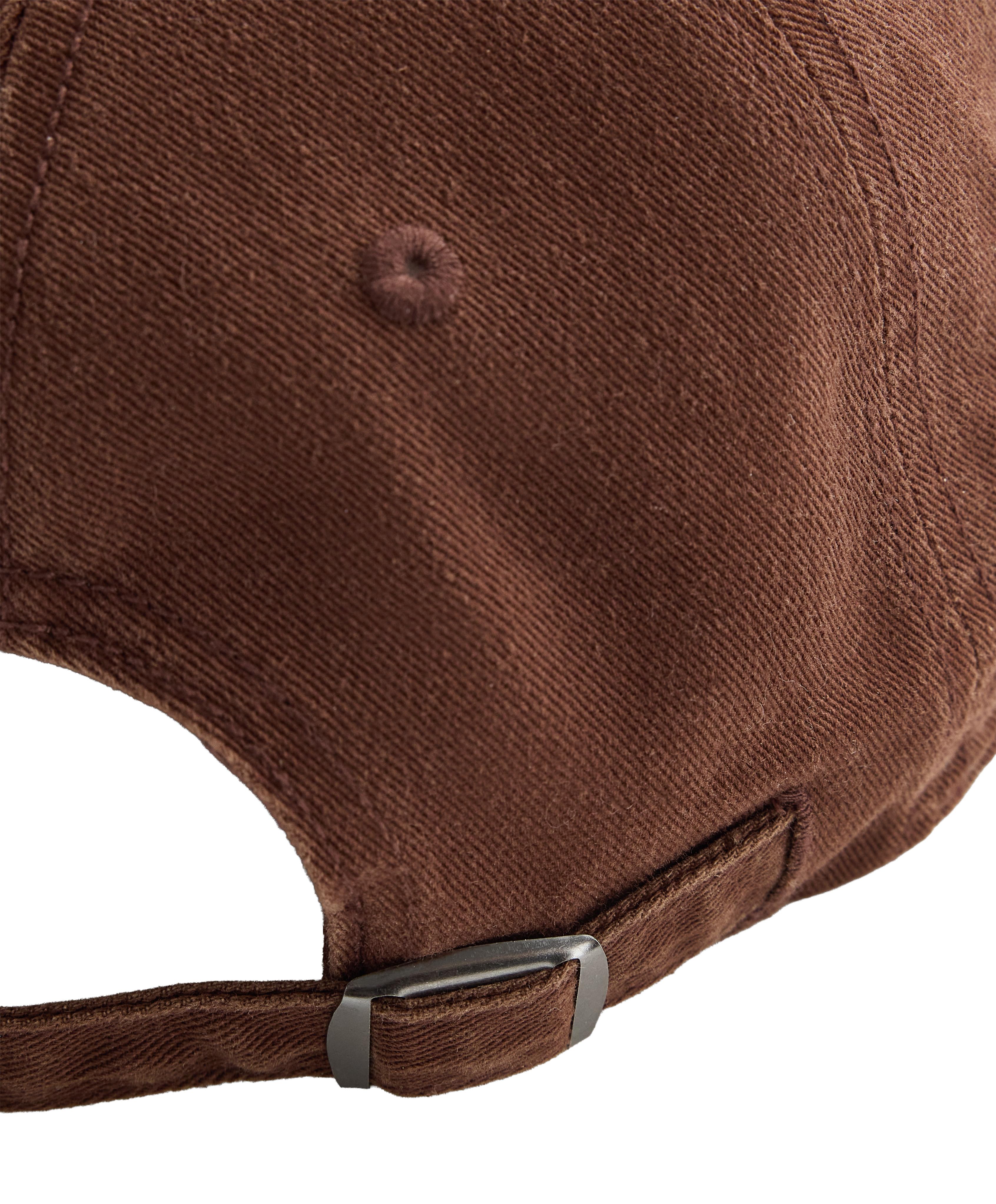 Washed-effect 100% cotton cap — BROWN