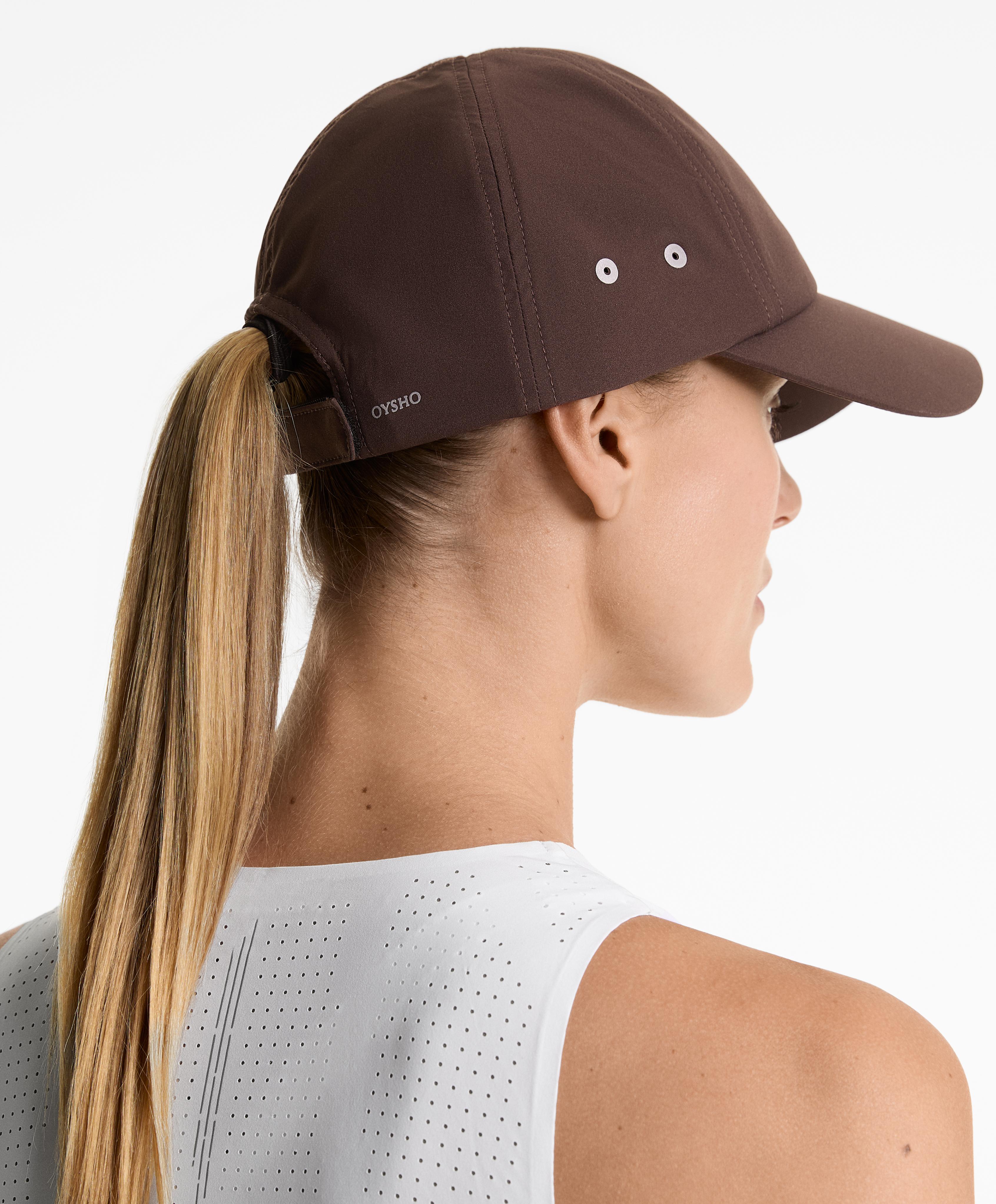 Logo sports cap Logo sports cap