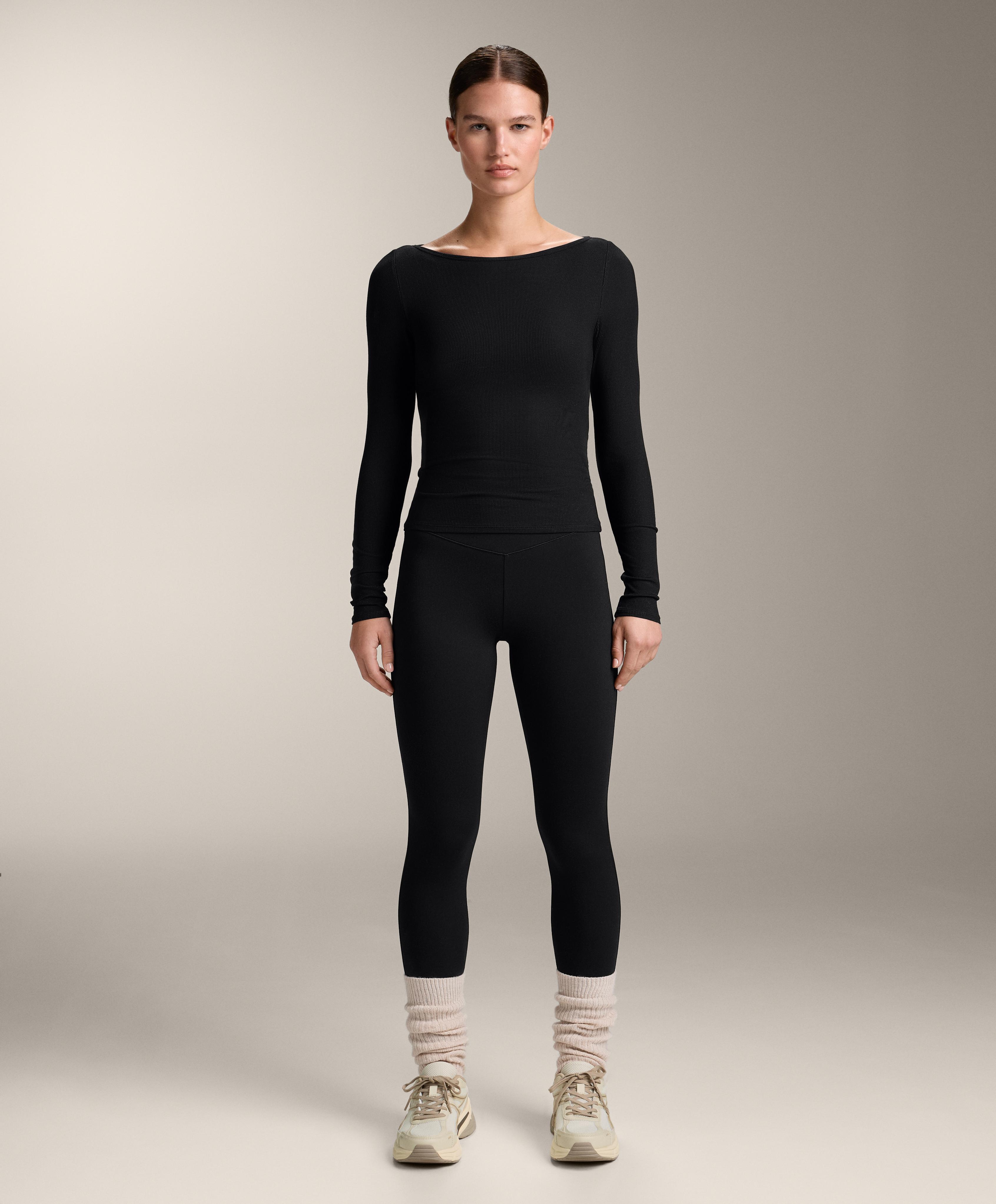 Geripptes Shirt mit U-Boot-Ausschnitt aus Modalmischung Geripptes Shirt mit U-Boot-Ausschnitt aus Modalmischung