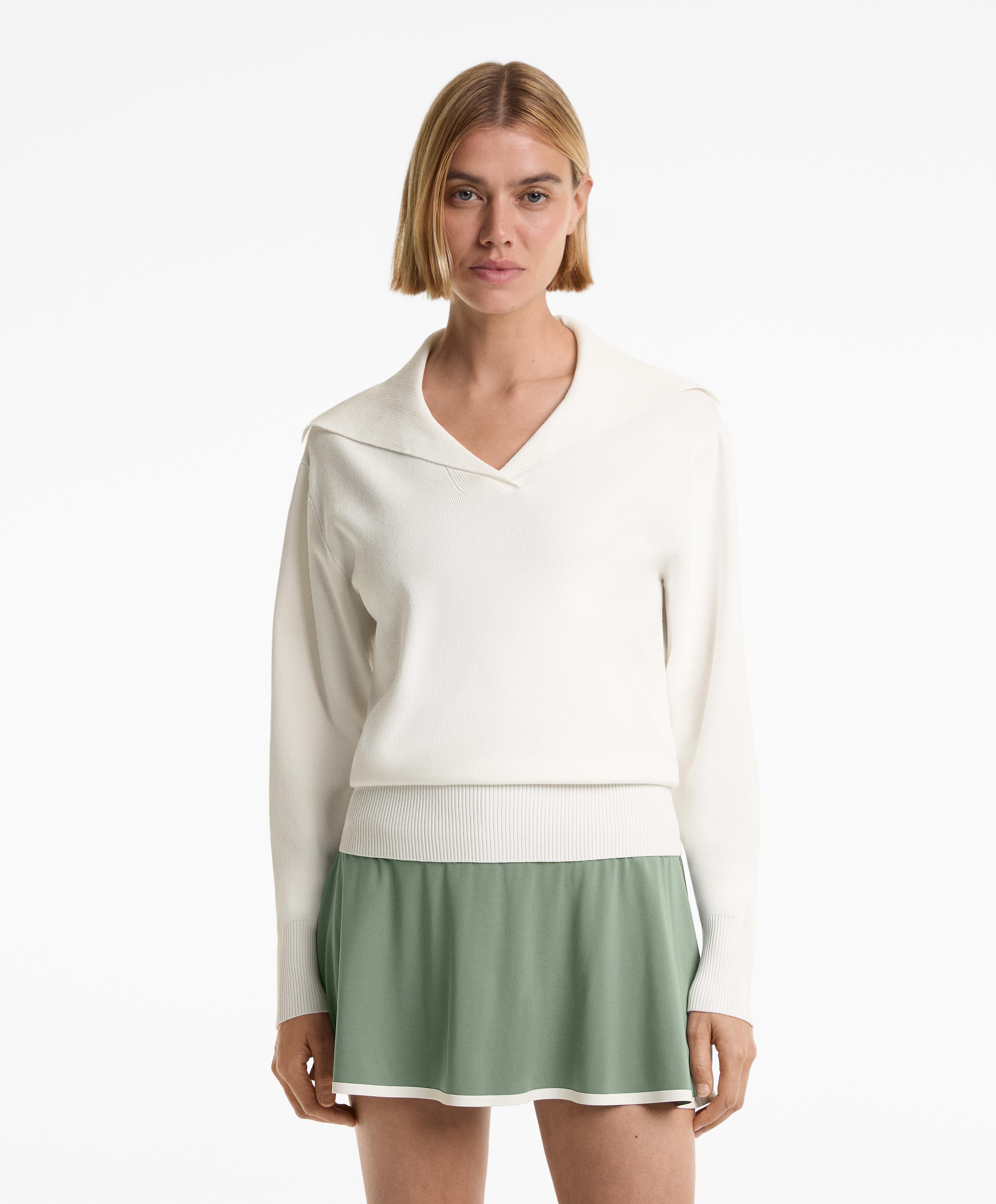 Polo collar sweater