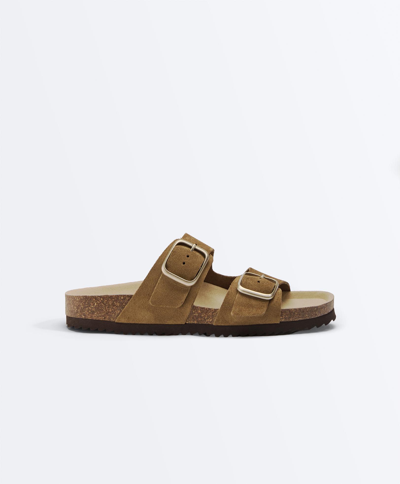 Buckle split-leather sandal