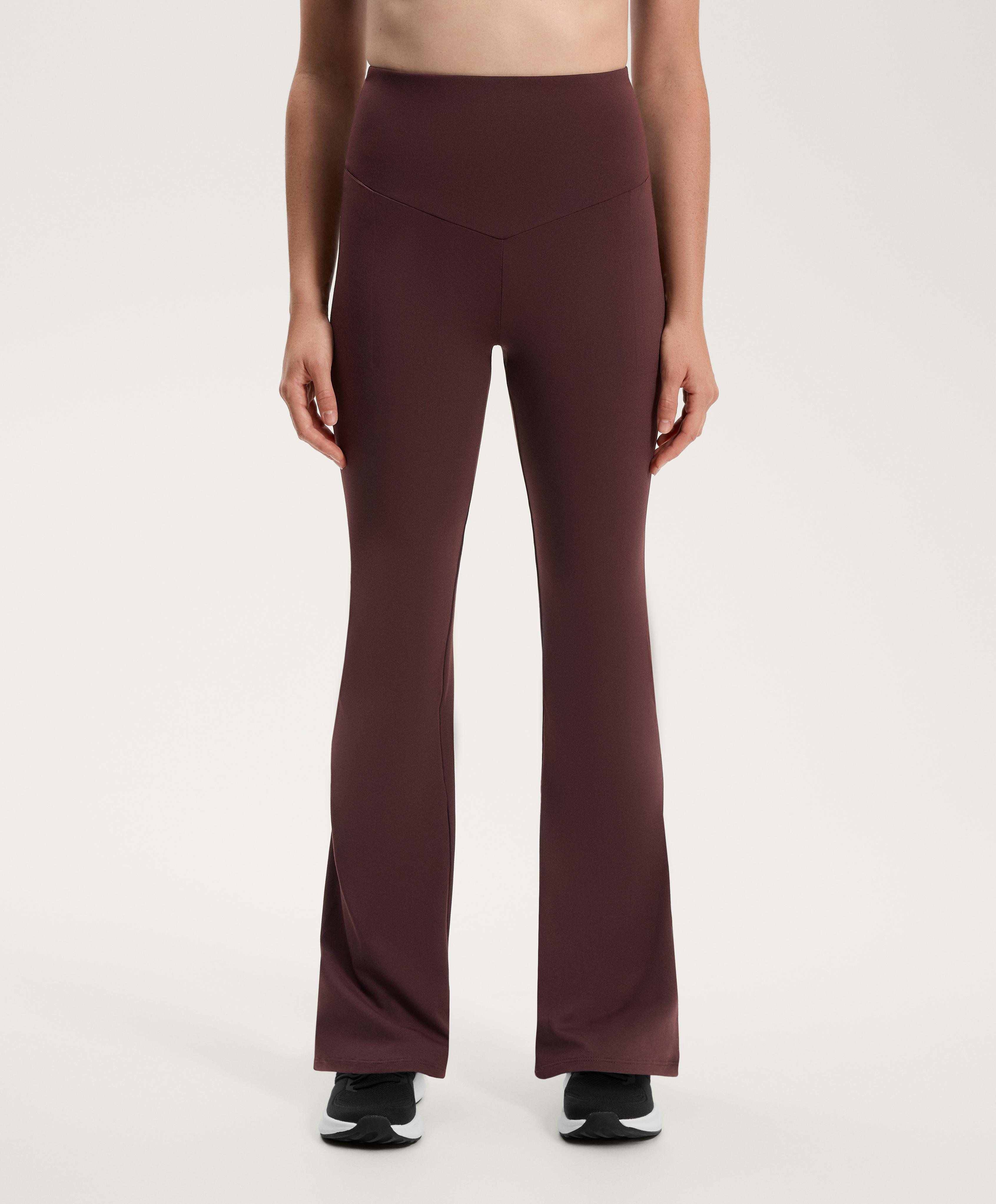 Calças flare super high rise Comfortlux pockets Calças flare super high rise Comfortlux pockets