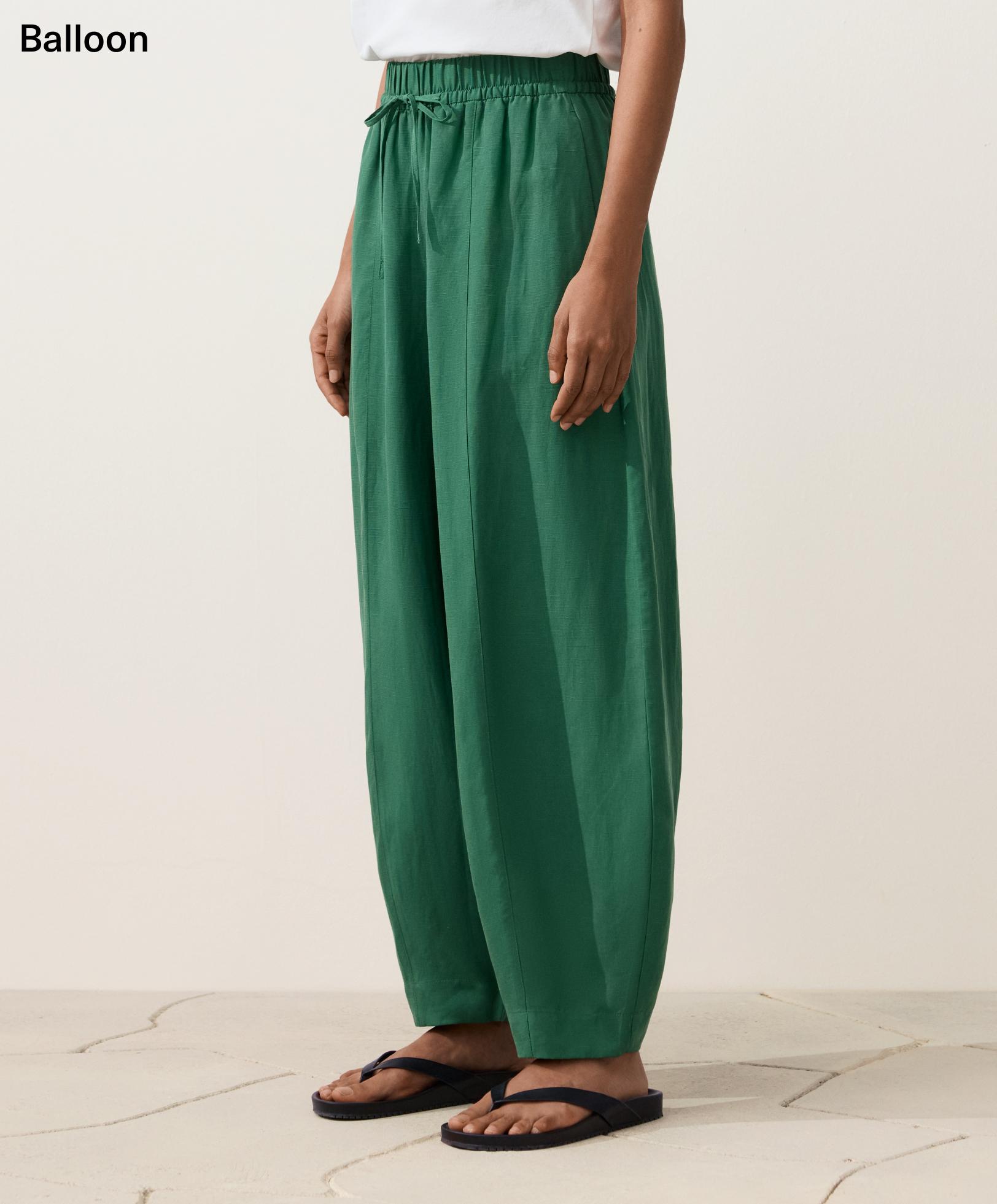 Balloon trousers lyocell blend and 24% linen with seams