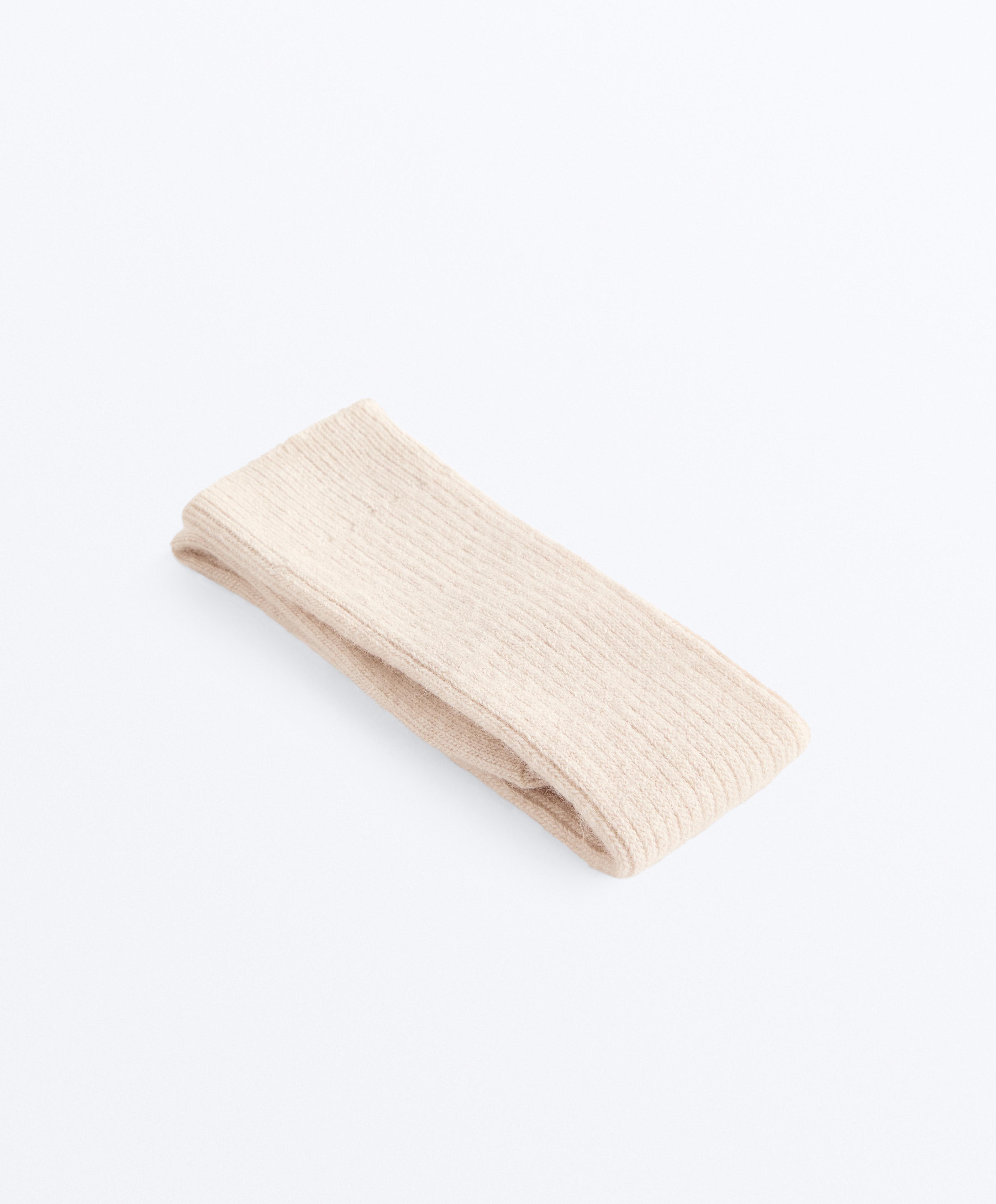 18% cashmere 13% wool long socks — STONE