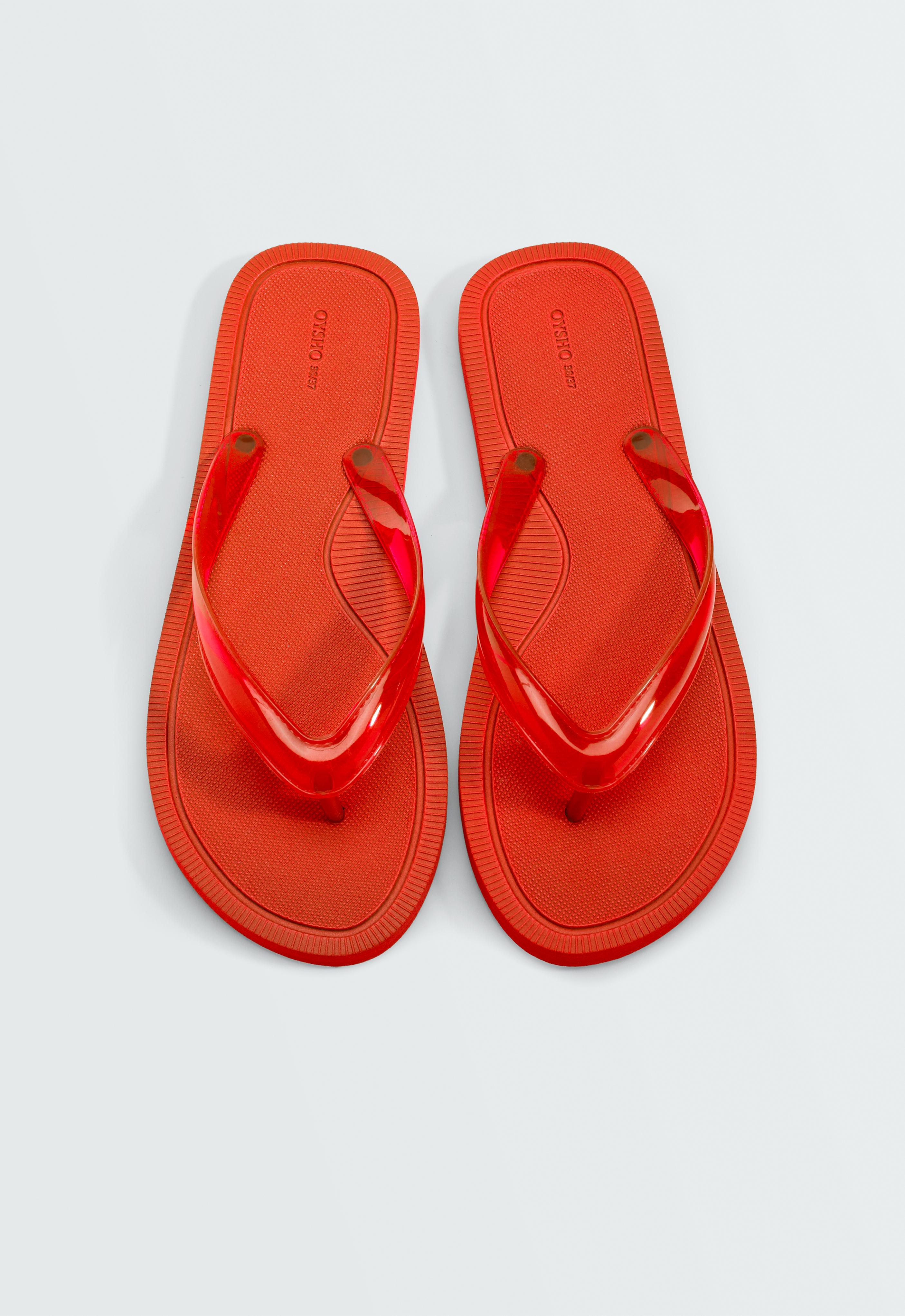 Textured beach sandals Textured beach sandals
