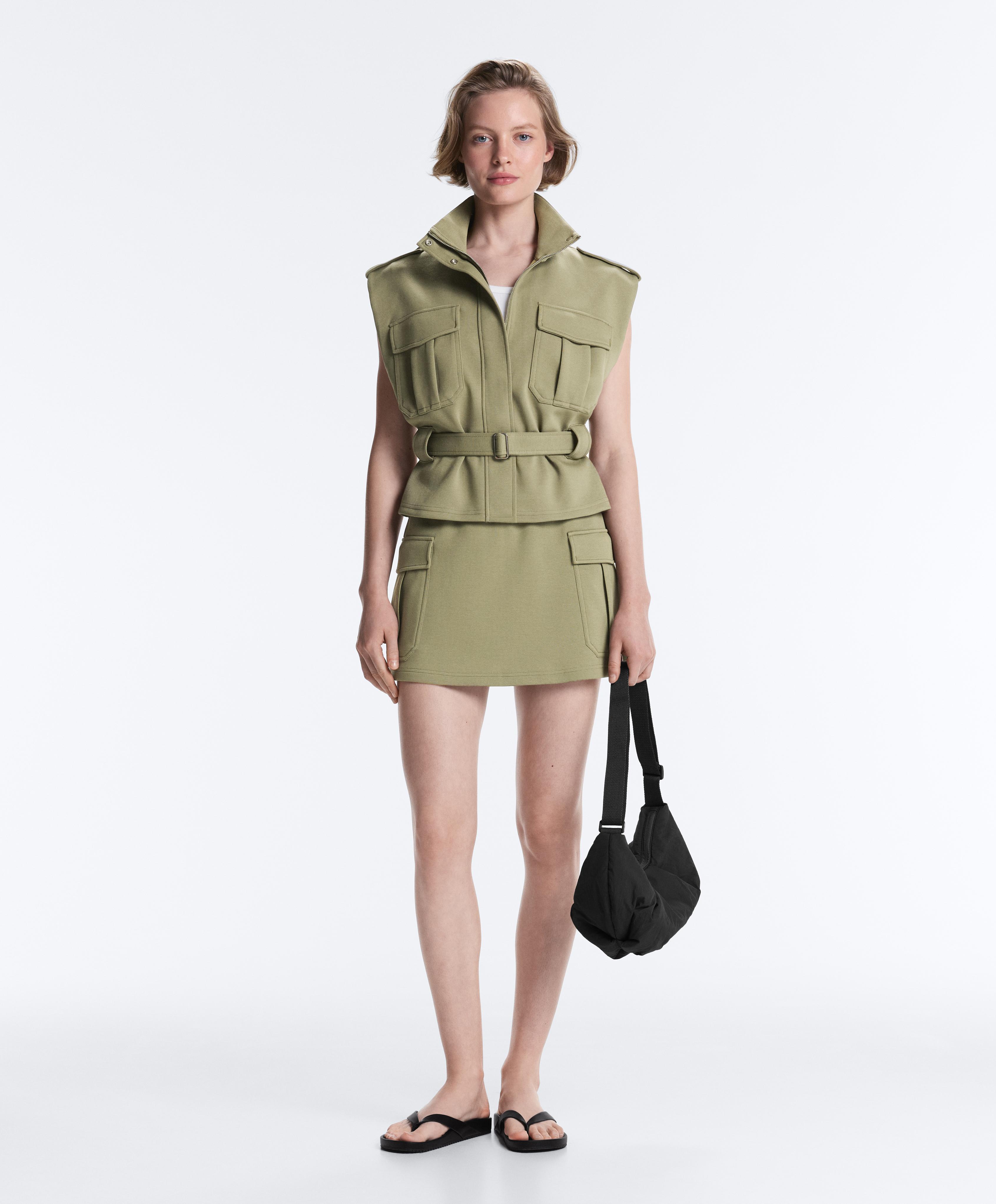 Utility piqué gilet with cotton belt — YELLOW GREEN
