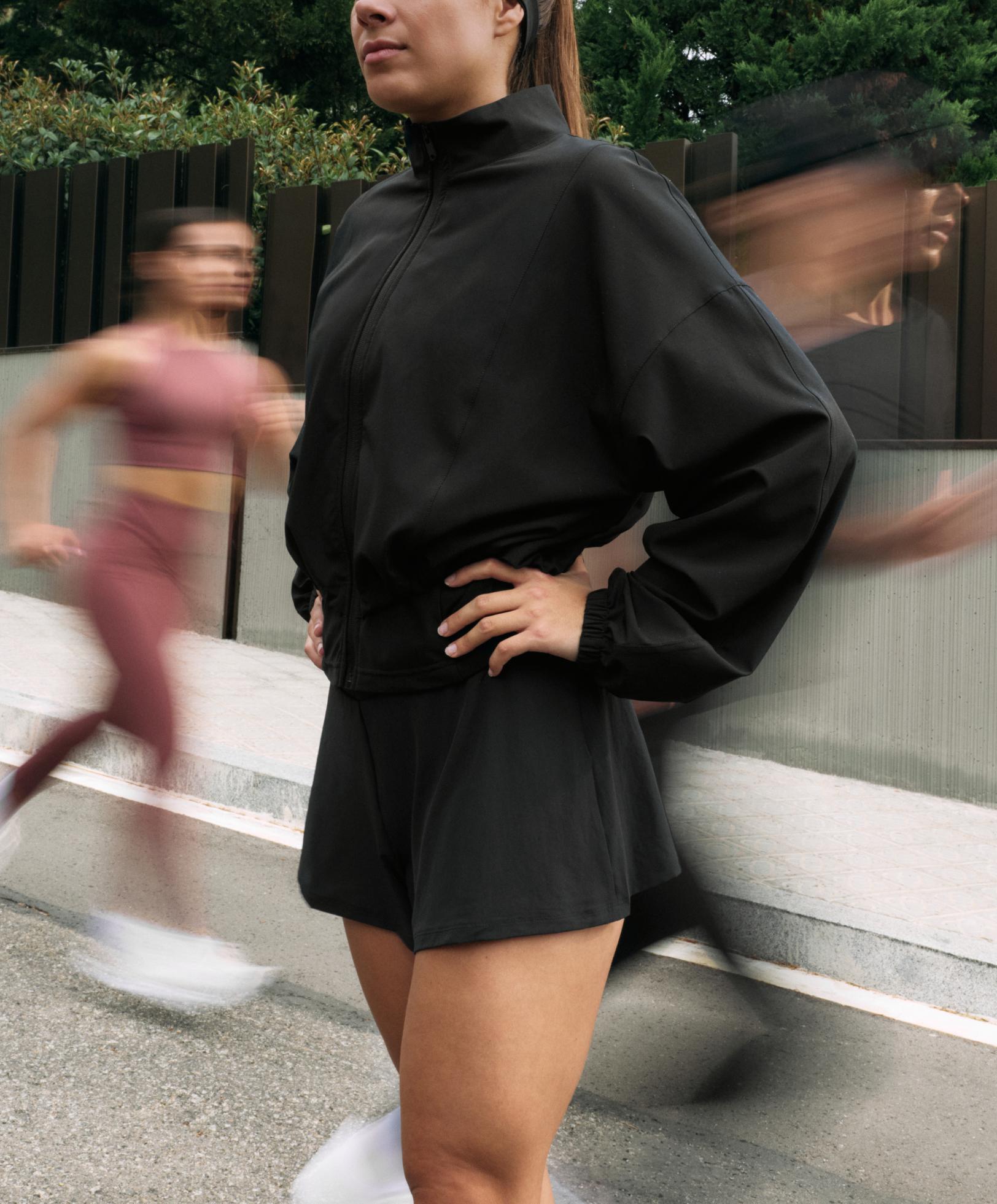 Long-sleeved technical jacket
