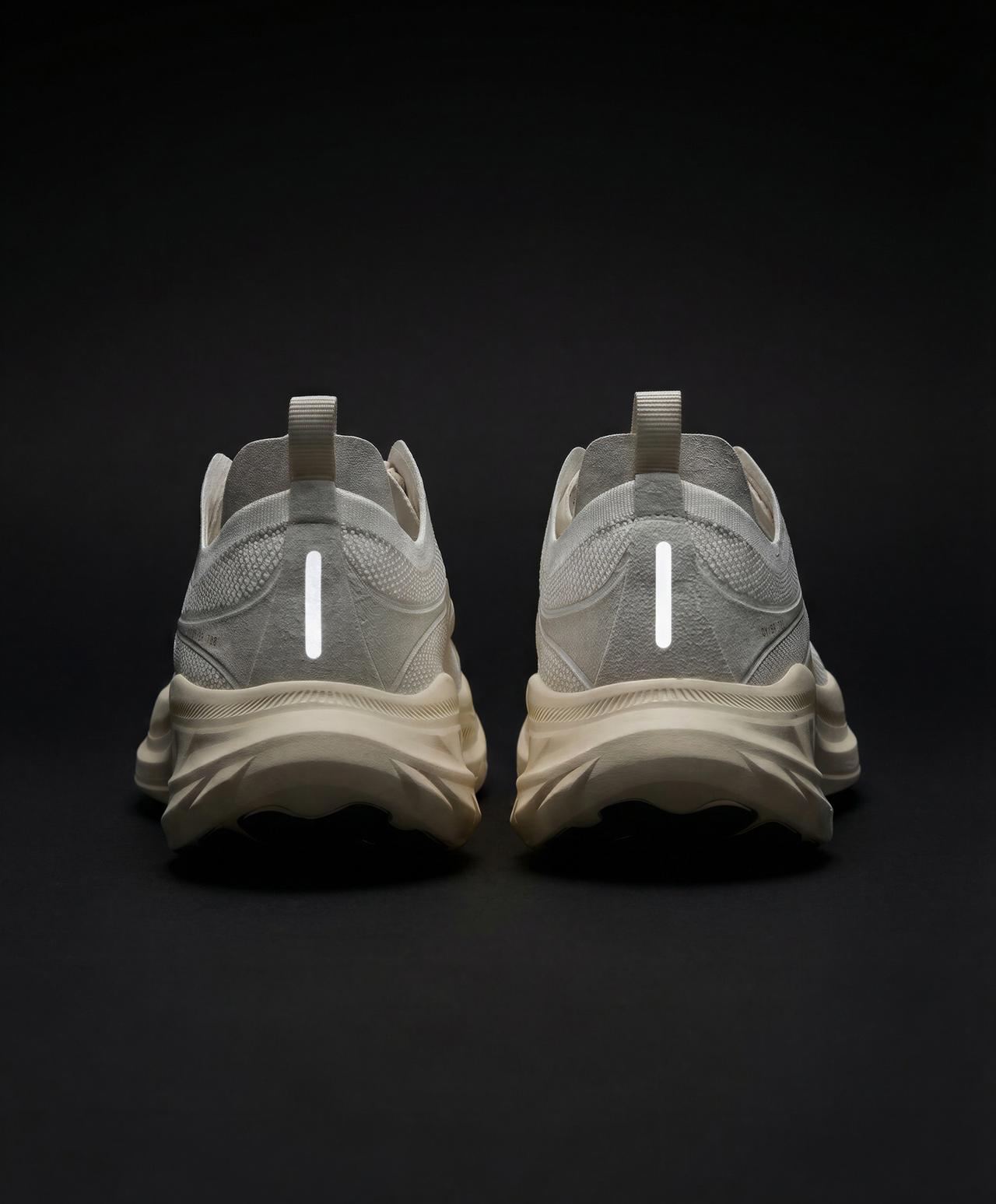 Running trainers OY/BR 700 — WHITE