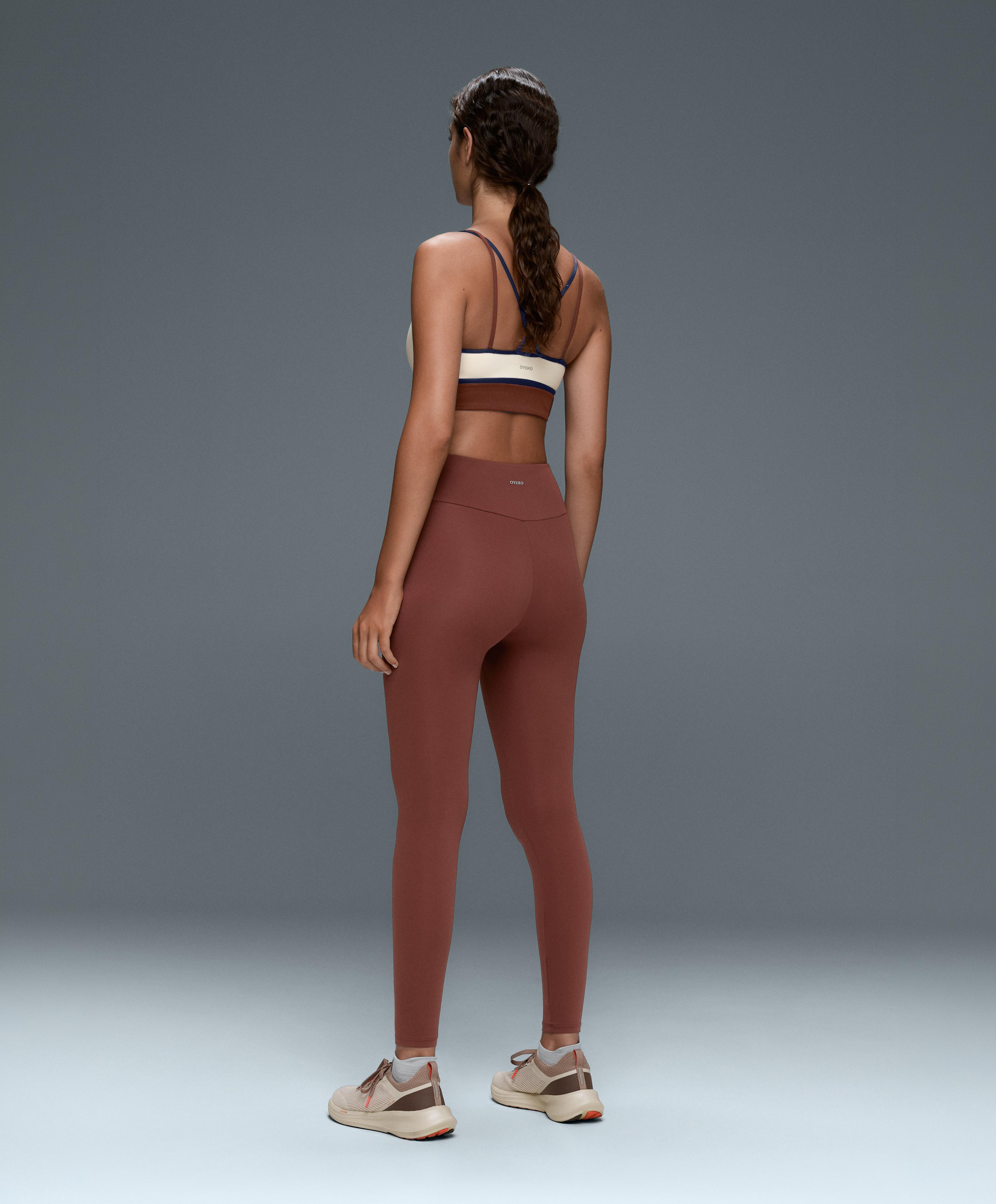 Contrast colour block medium-support Comfortlux sports bra — PALE ECRU